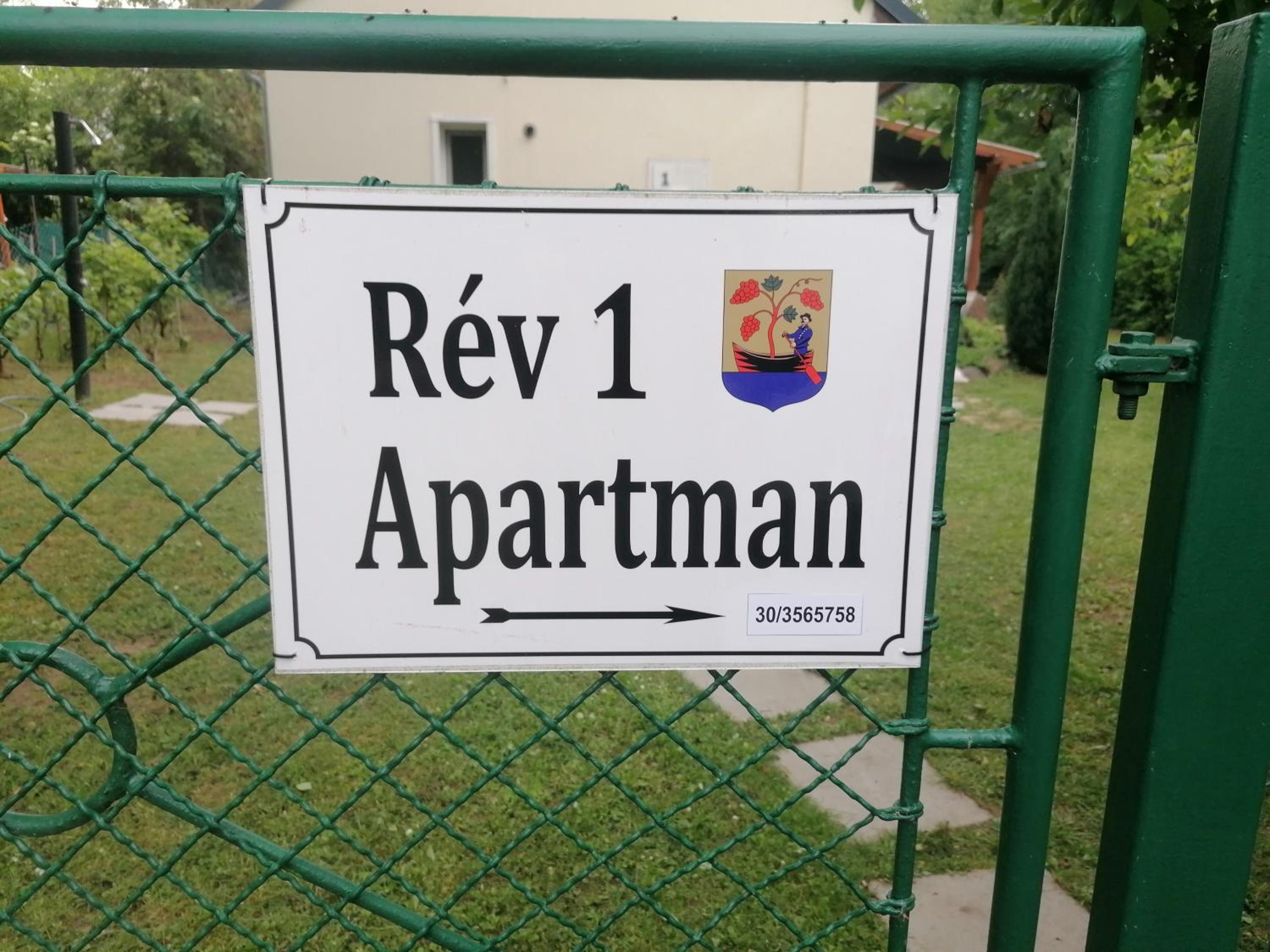 Rév1 Vendégház view 4