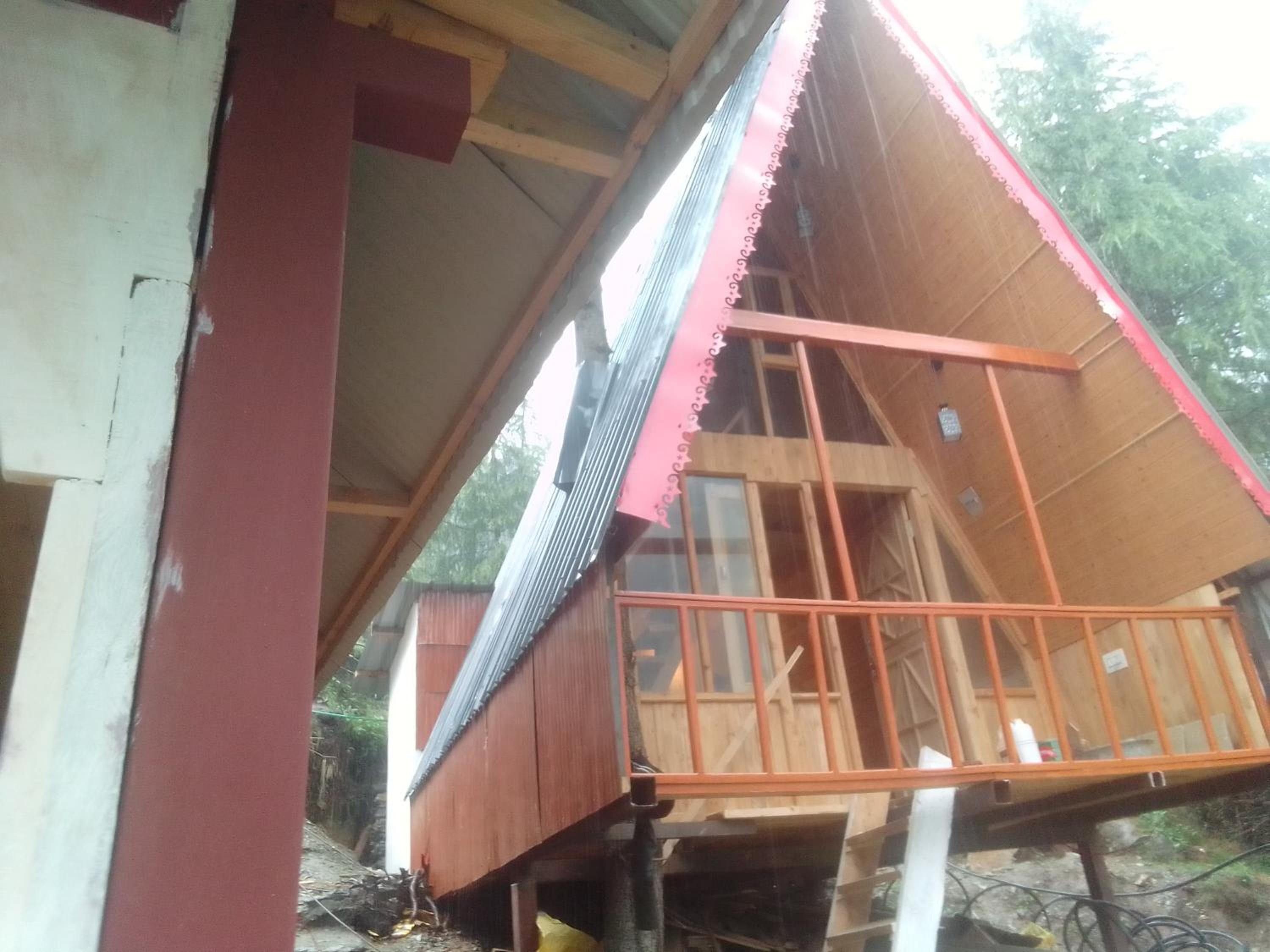 Nature nest Tree house jibhi view 2
