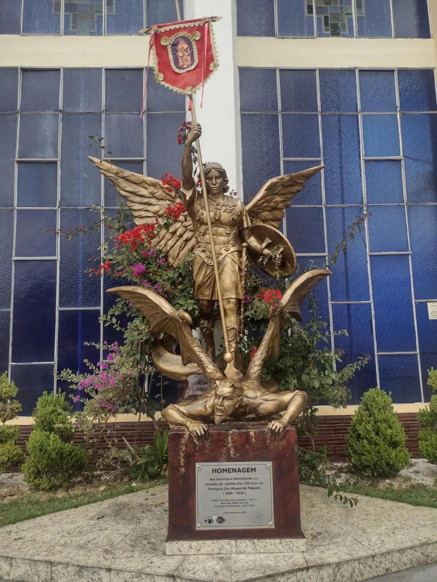 Studio Família de Benção - Condomínio da Fé