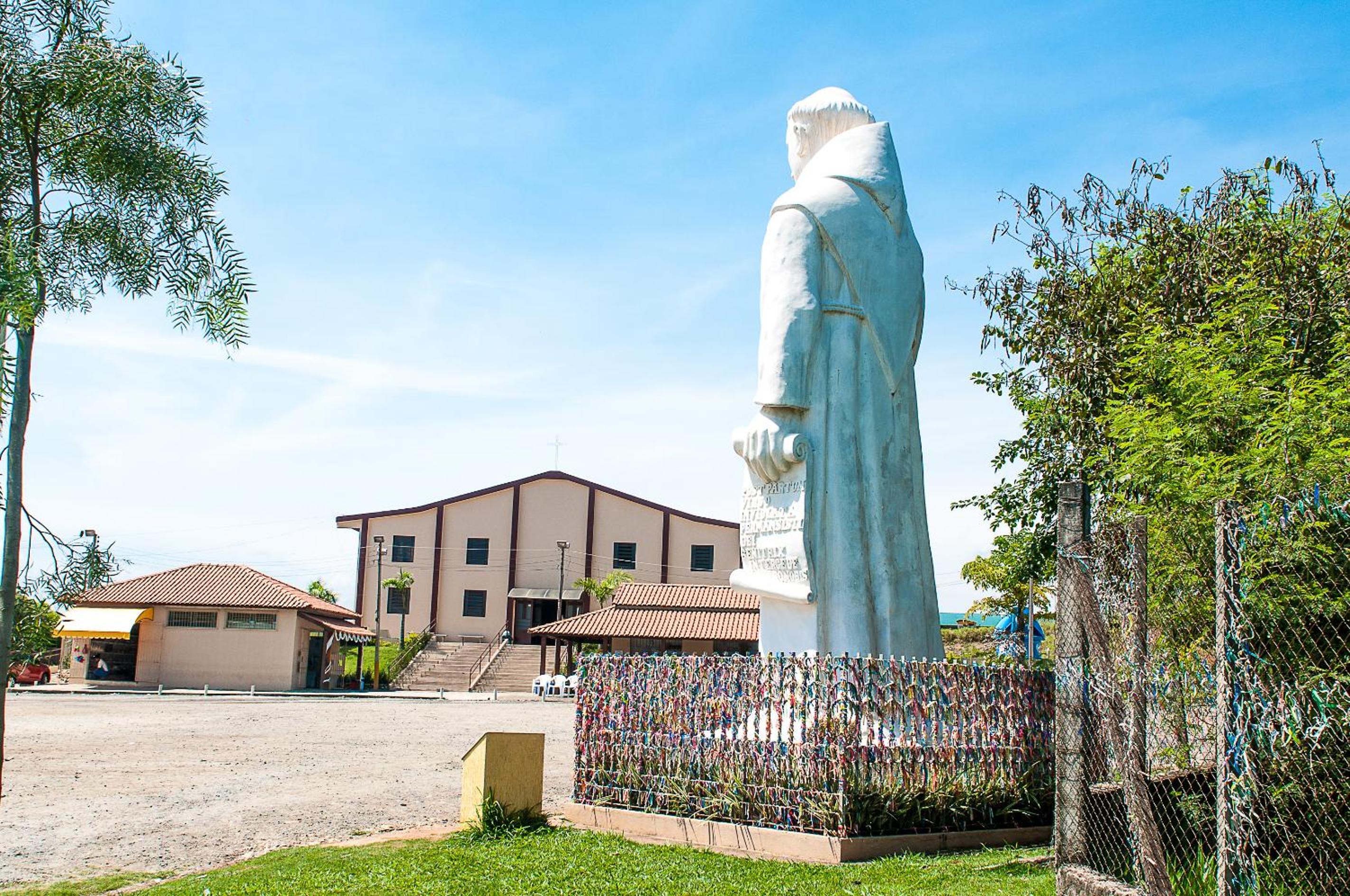 Studio Família de Benção - Condomínio da Fé