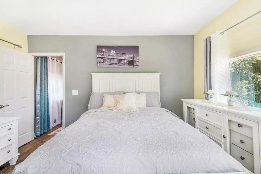 Newly Remodel Wine-Country Retreat view 2