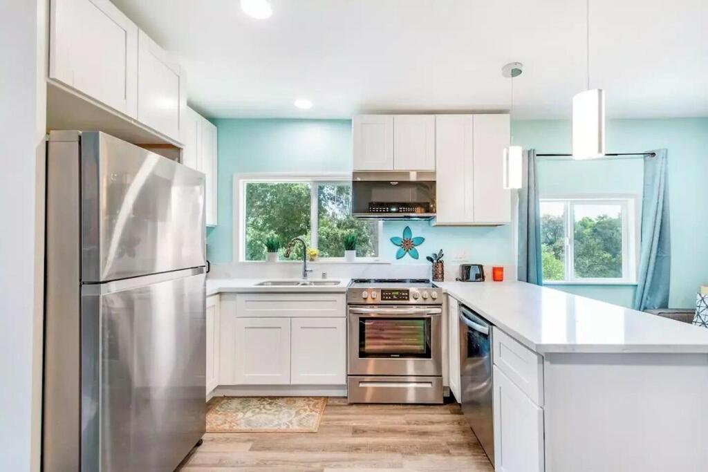 Newly Remodel Wine-Country Retreat view 5