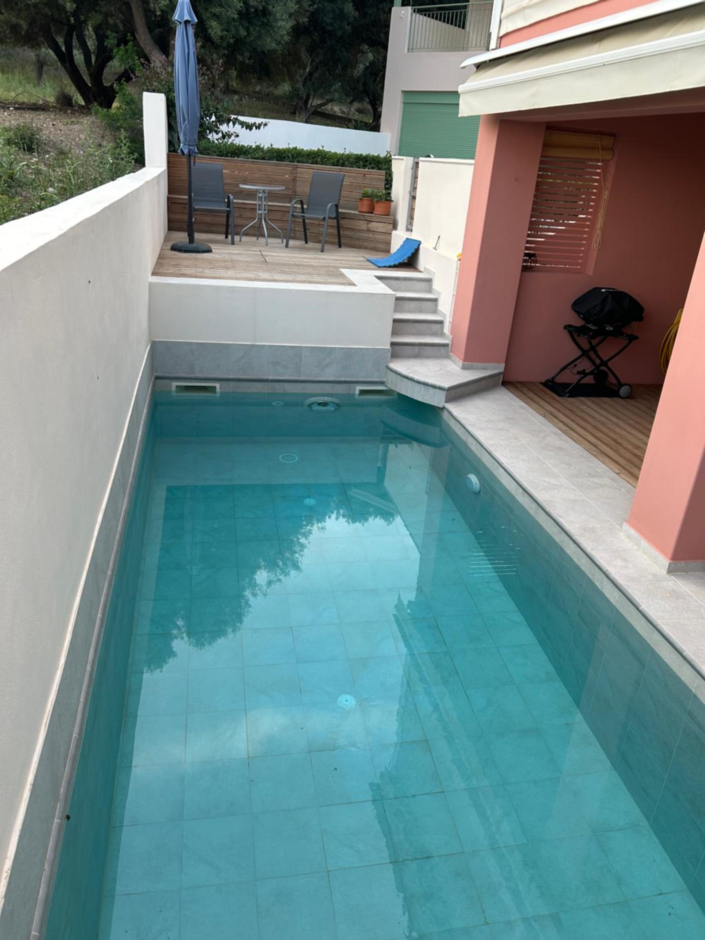 Cute apartment with private pool view 5