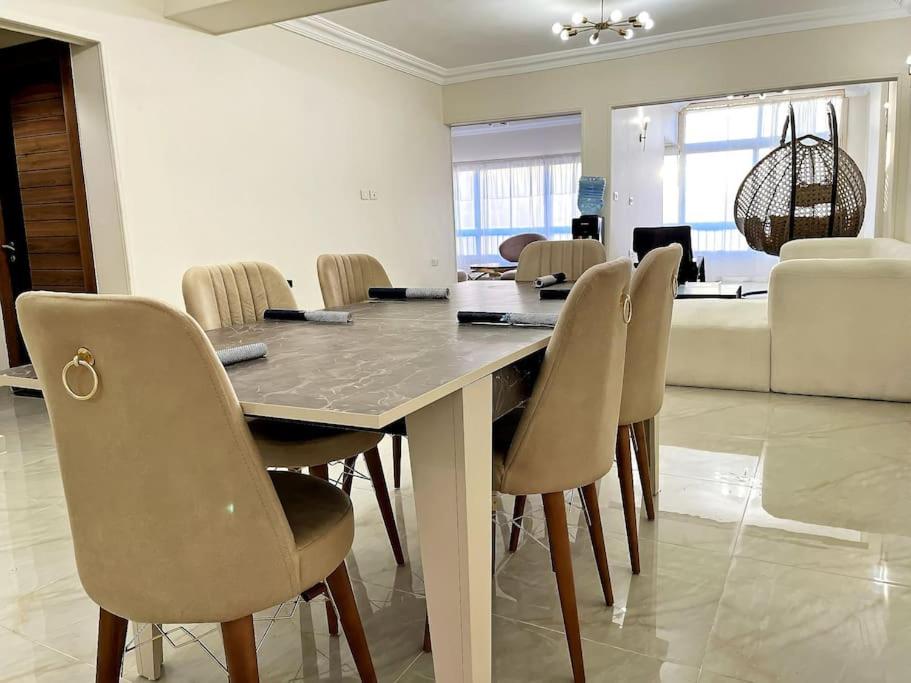 3BR Nile View Zamalek island Abu El Feda Luxury