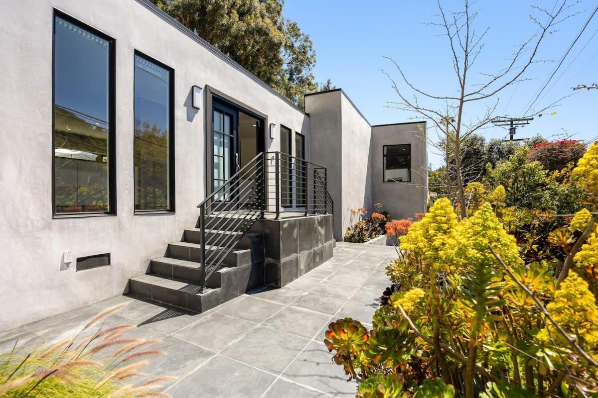 Beverly Hills Canyon Villa by Stay Awhile Villas