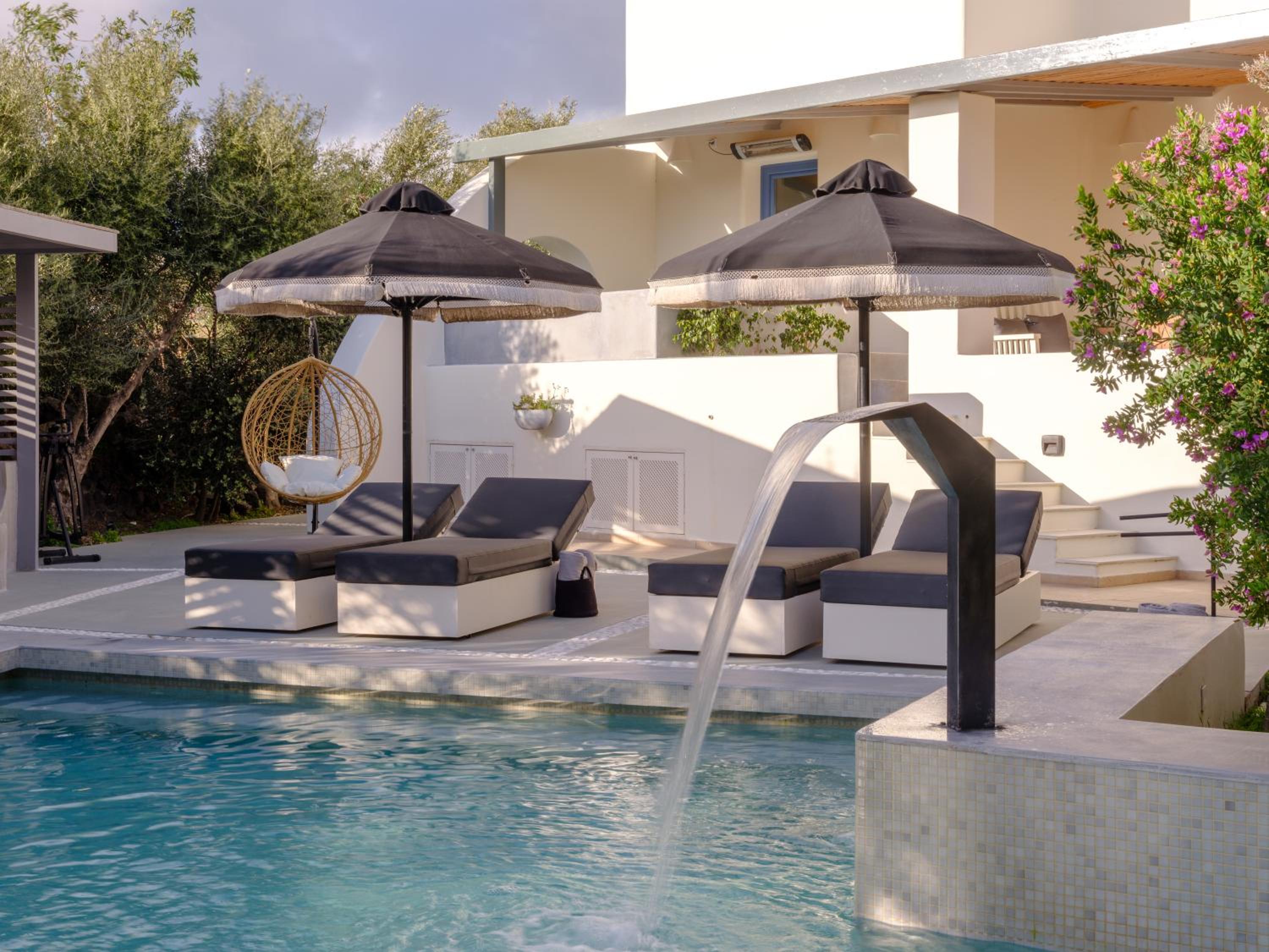 Ambeli Luxury Villa
