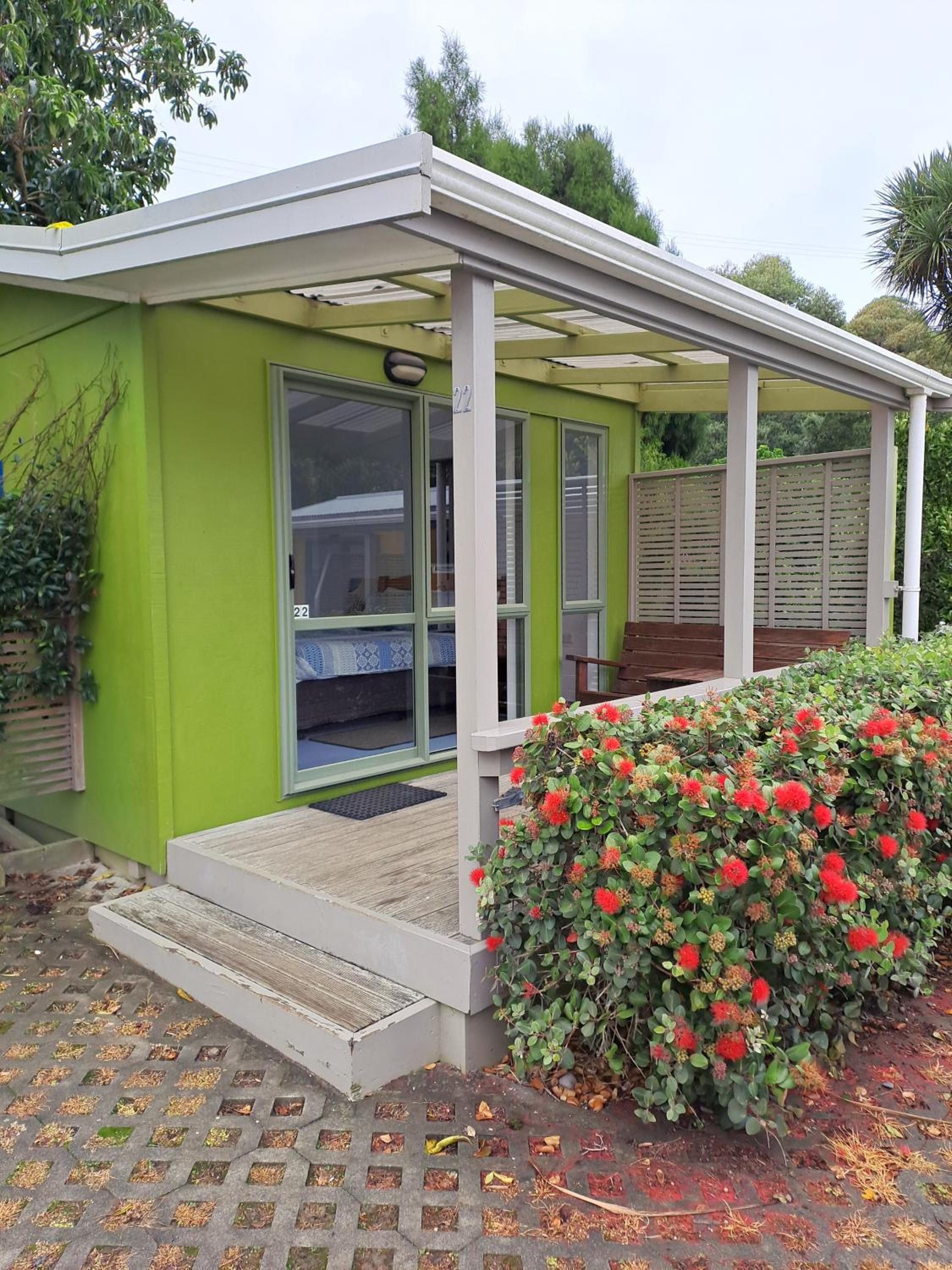 Whatuwhiwhi TOP 10 Holiday Park