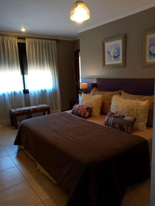 Casa 5D con piscina, Country Yerba buena