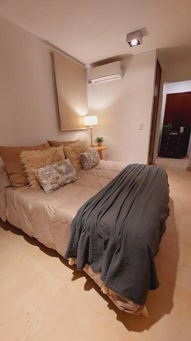 Casa 5D con piscina, Country Yerba buena