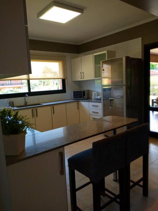 Casa 5D con piscina, Country Yerba buena