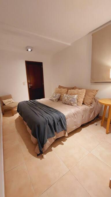 Casa 5D con piscina, Country Yerba buena