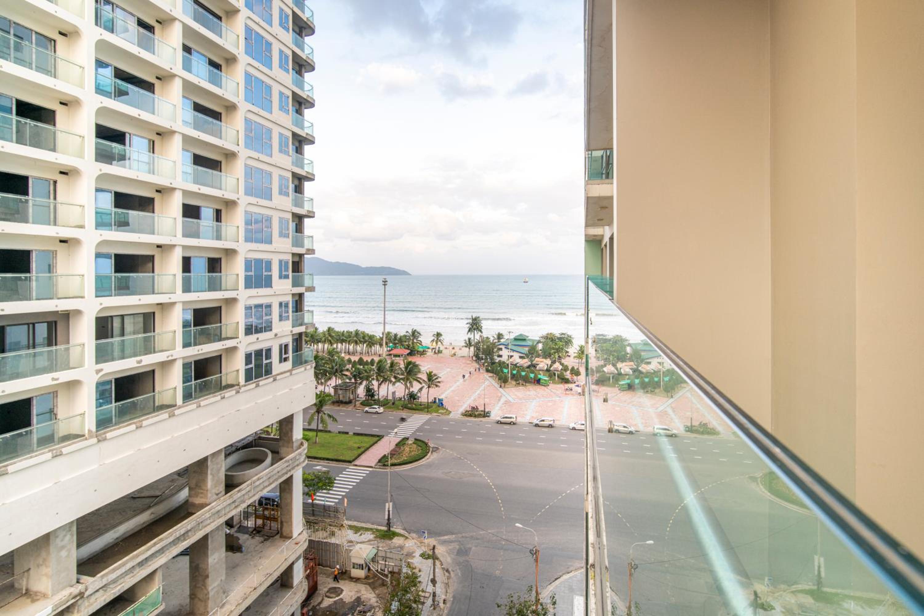 Cozy Apartment Ocean & City View view 4