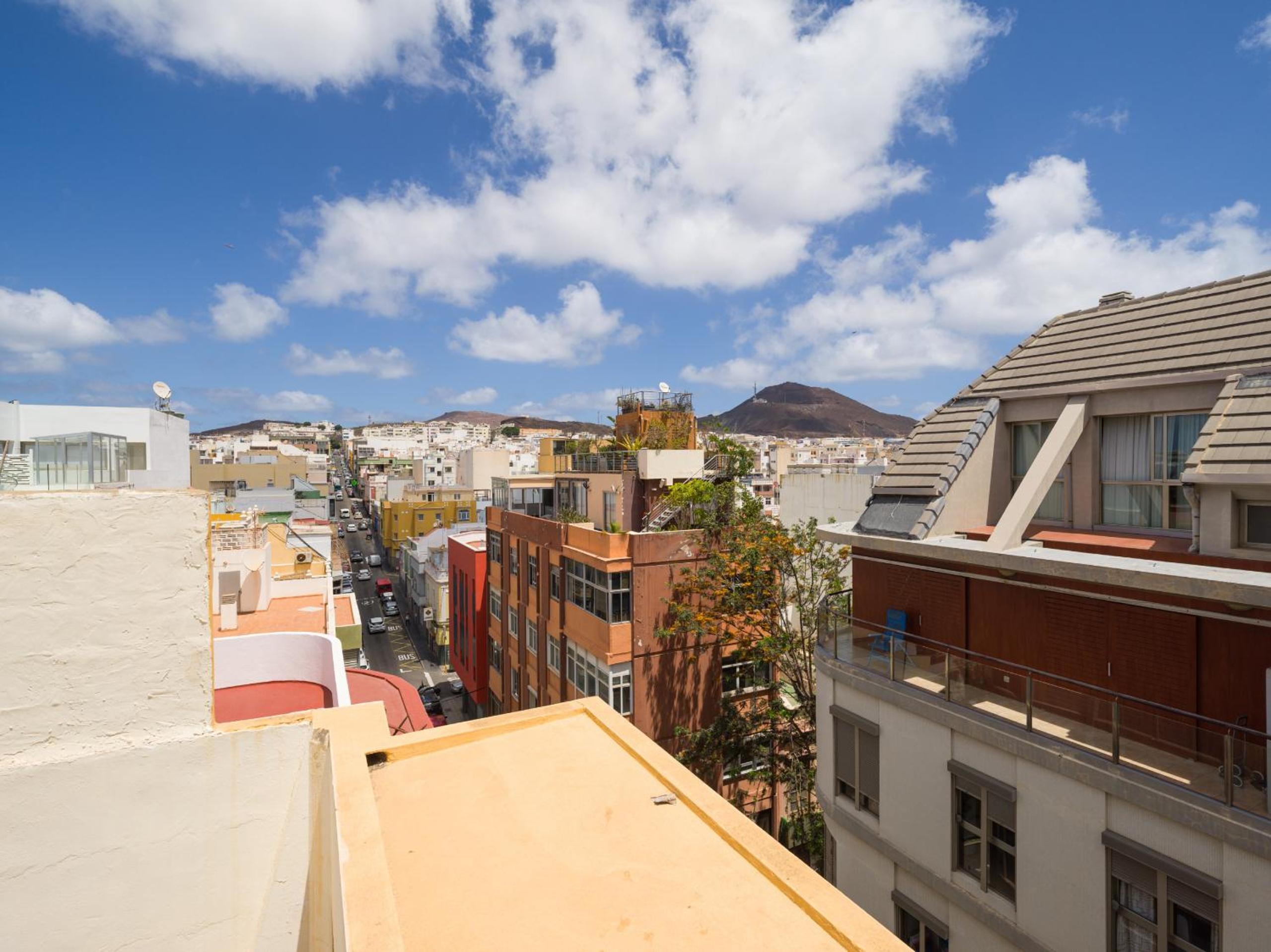 Penthouse Terrace city-sea view by CanariasGeytaway view 4