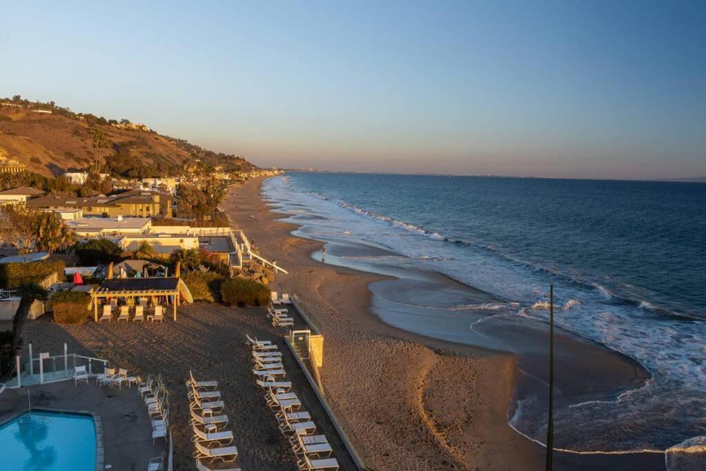 Malibu Sand by Stay Awhile Villas view 2