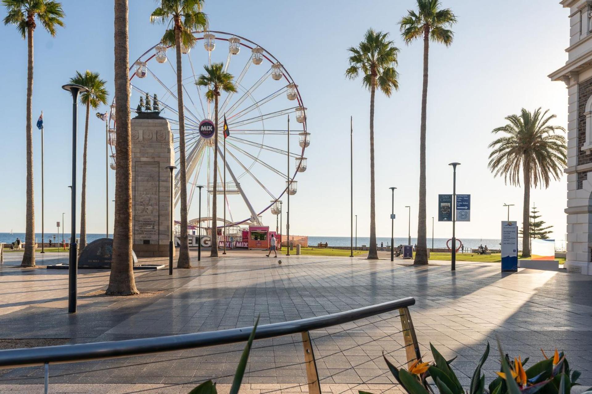 Belle Escapes - Glenelg Skyline Penthouse