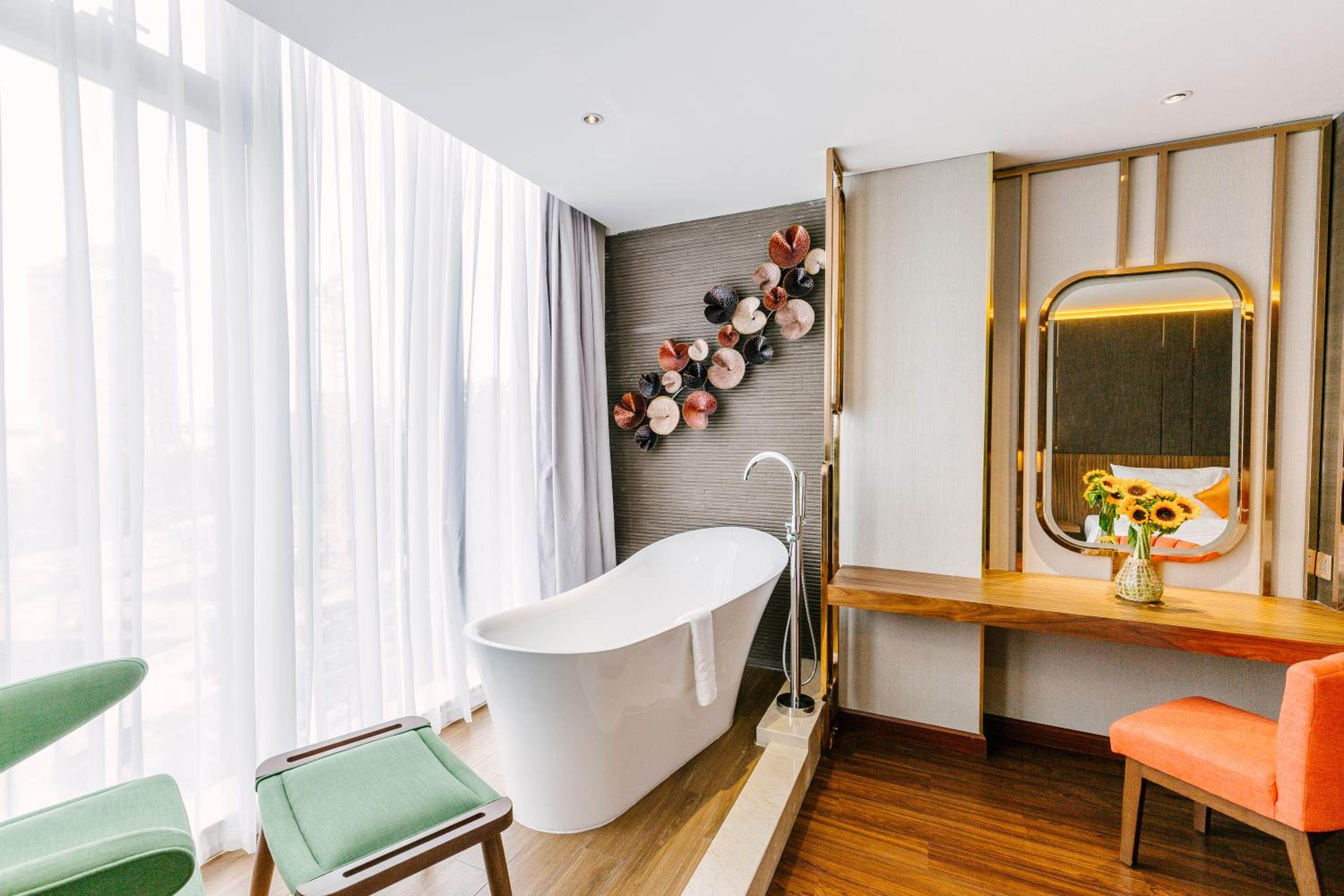 Winsuites Sai Gon Hotel 80