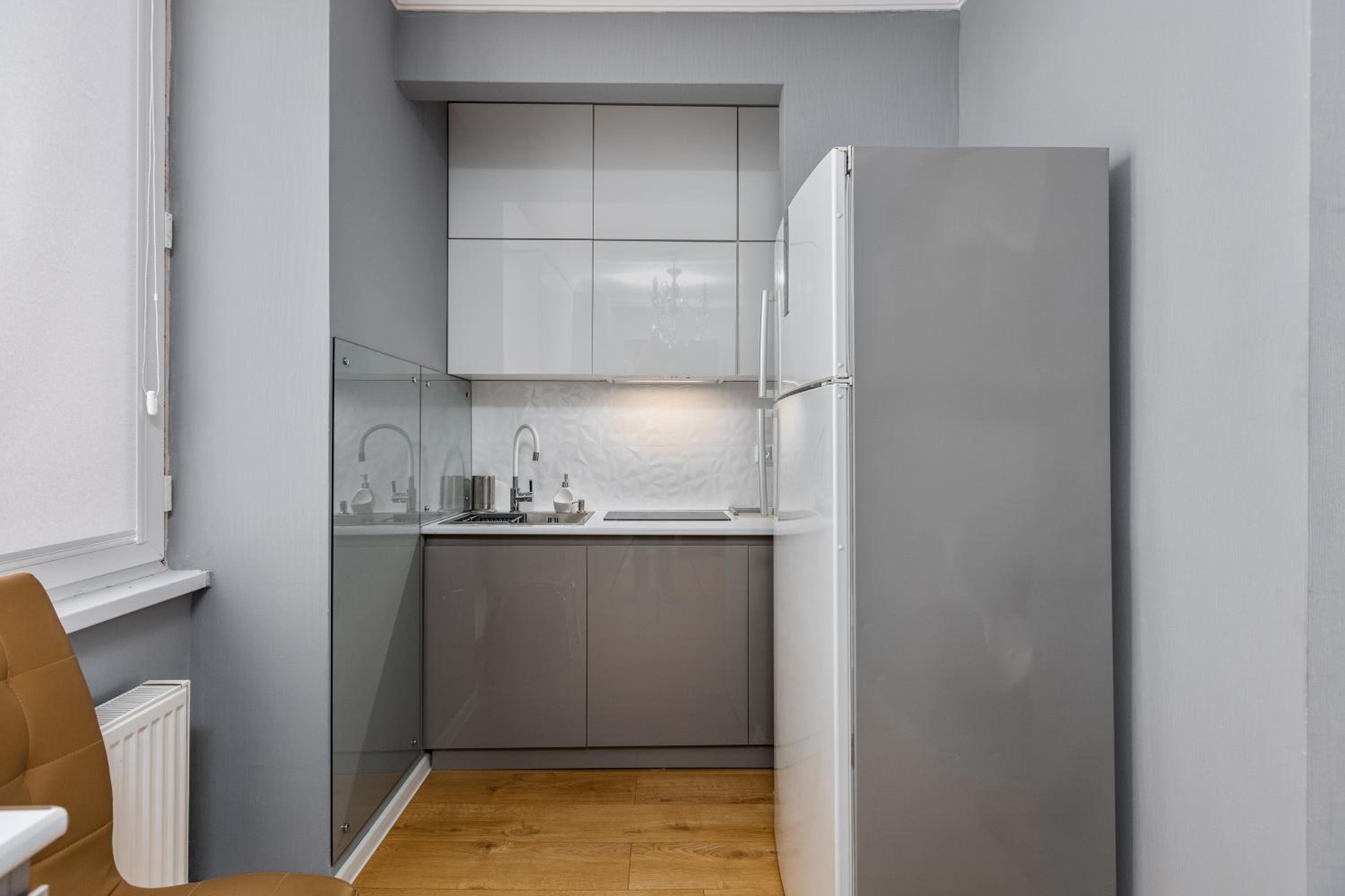 MaRKoS Elegant 2BR Apartment in Sololaki