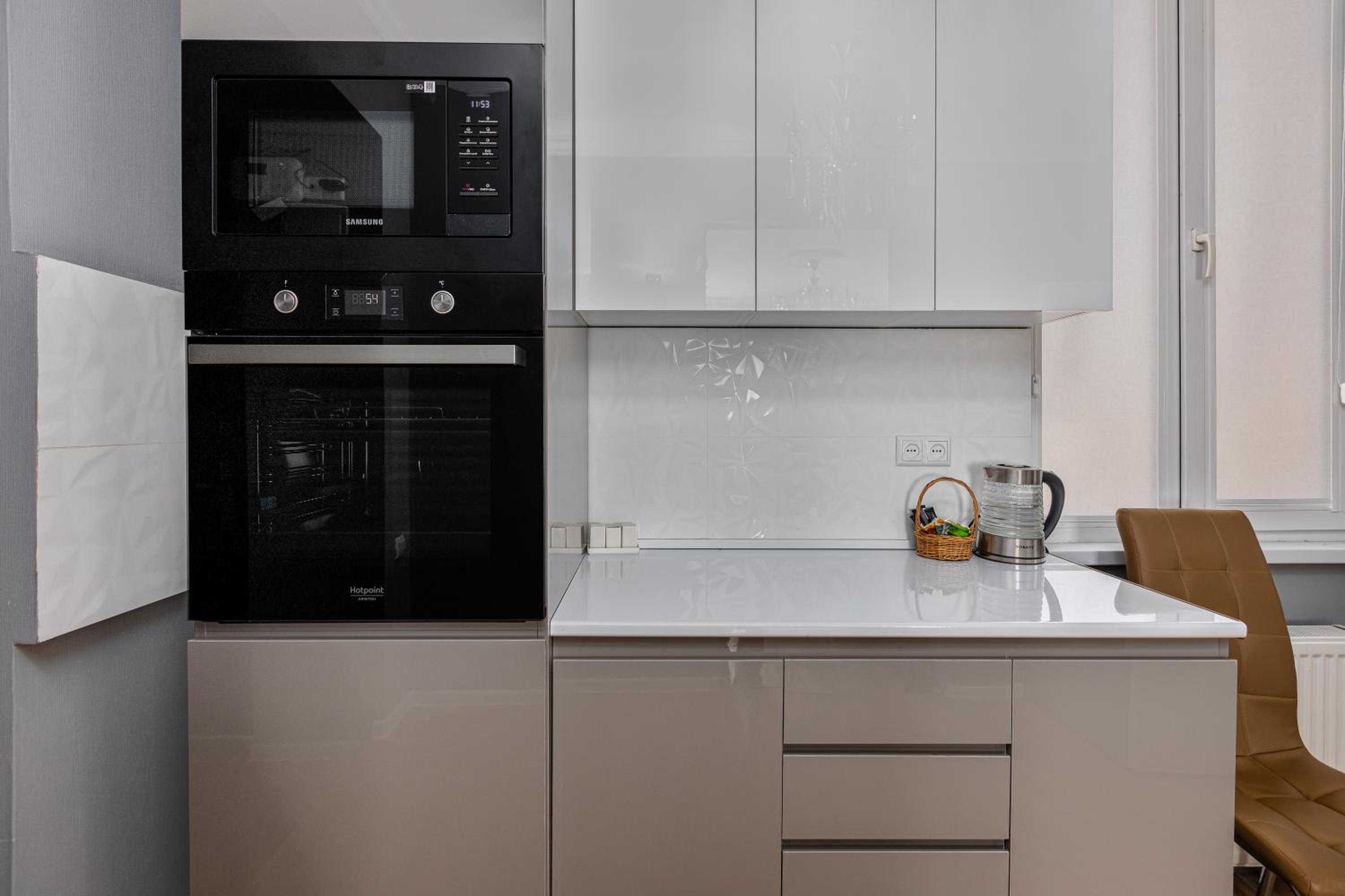 MaRKoS Elegant 2BR Apartment in Sololaki