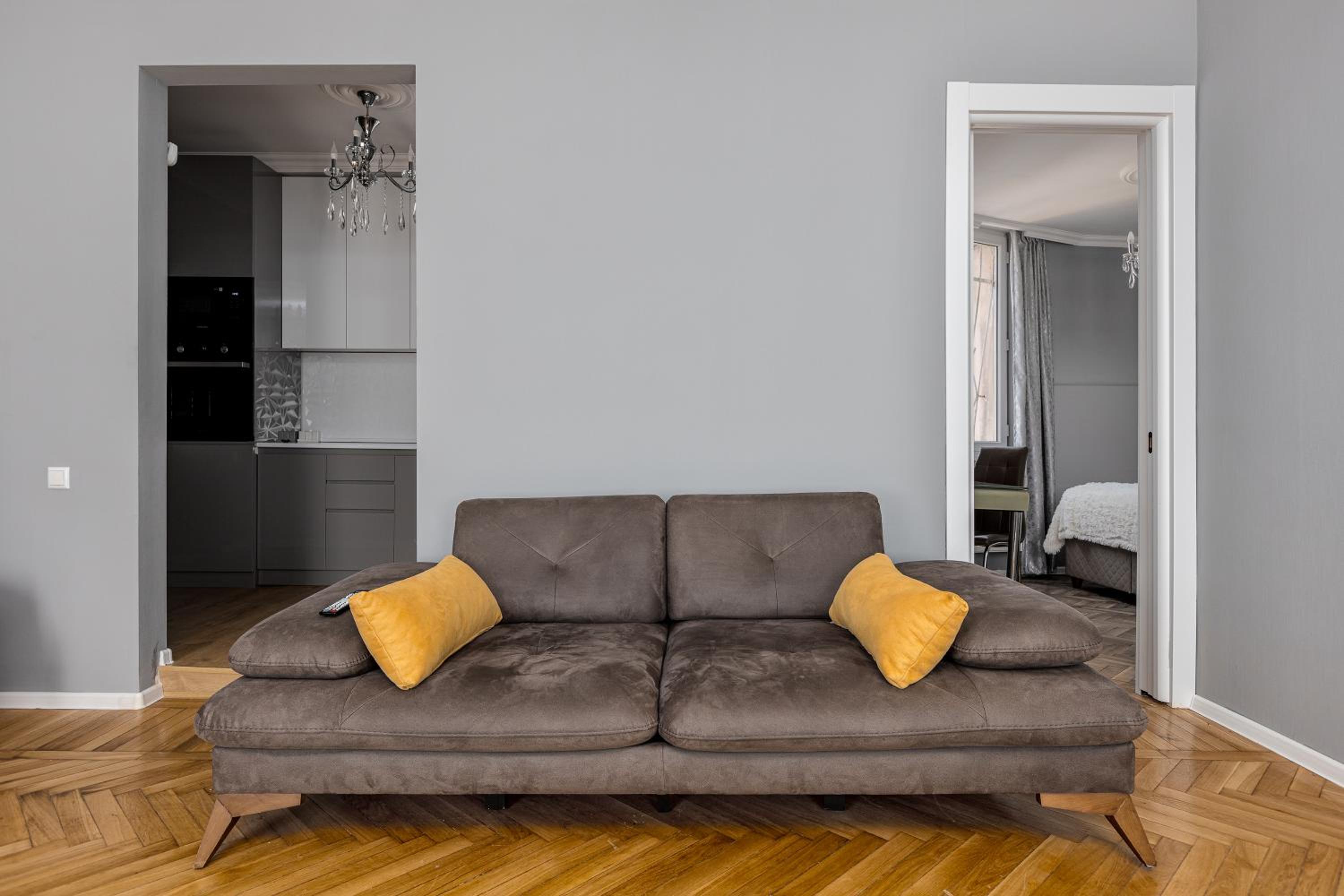MaRKoS Elegant 2BR Apartment in Sololaki