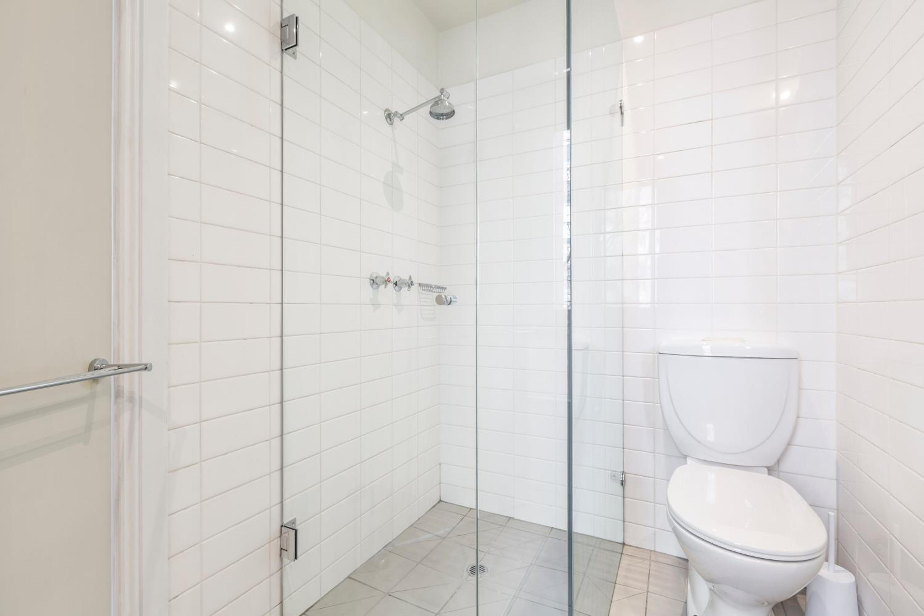 Fabulous Collins Street Luxury 2 BR Apartment