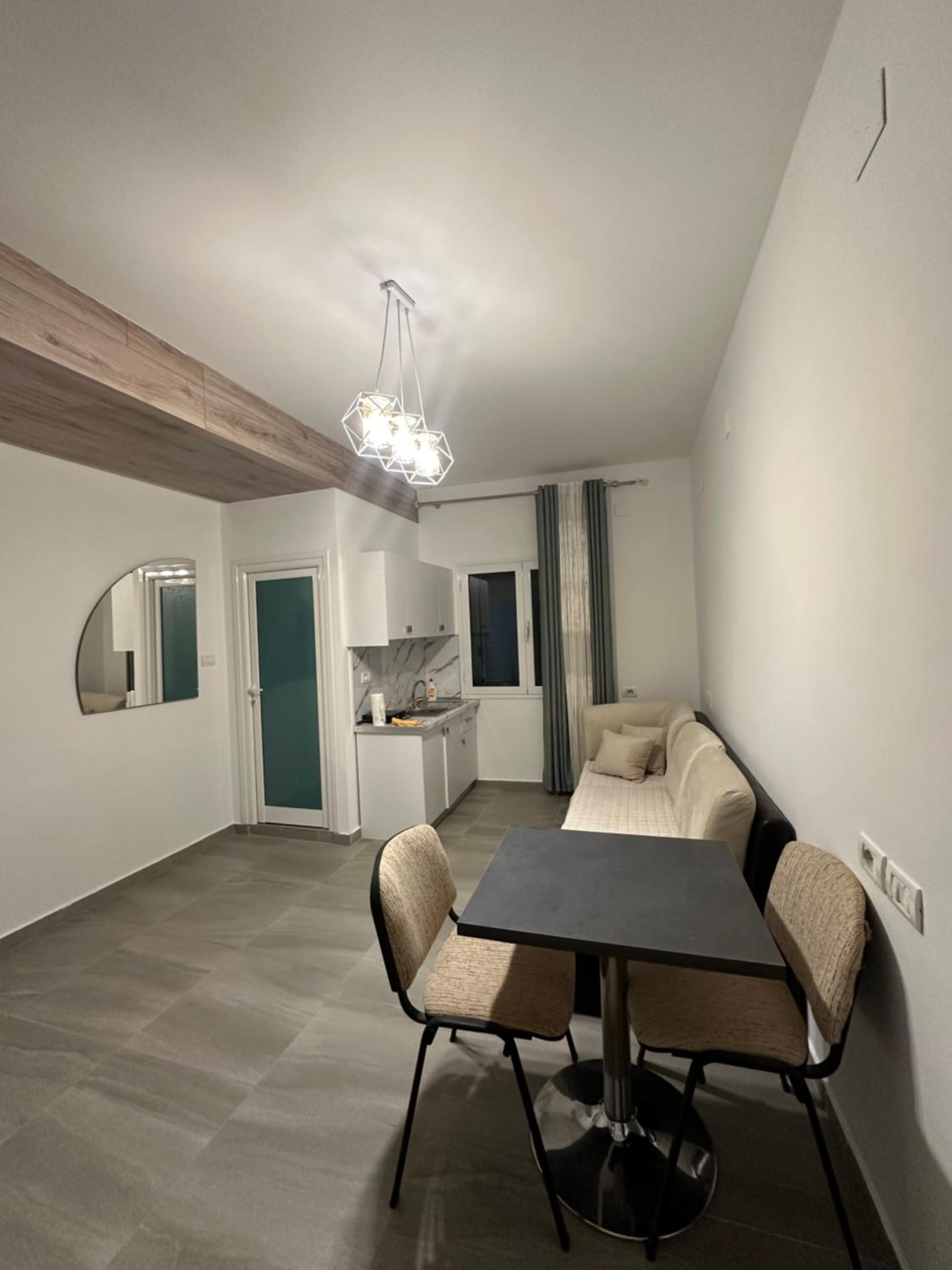 Agron Apartament