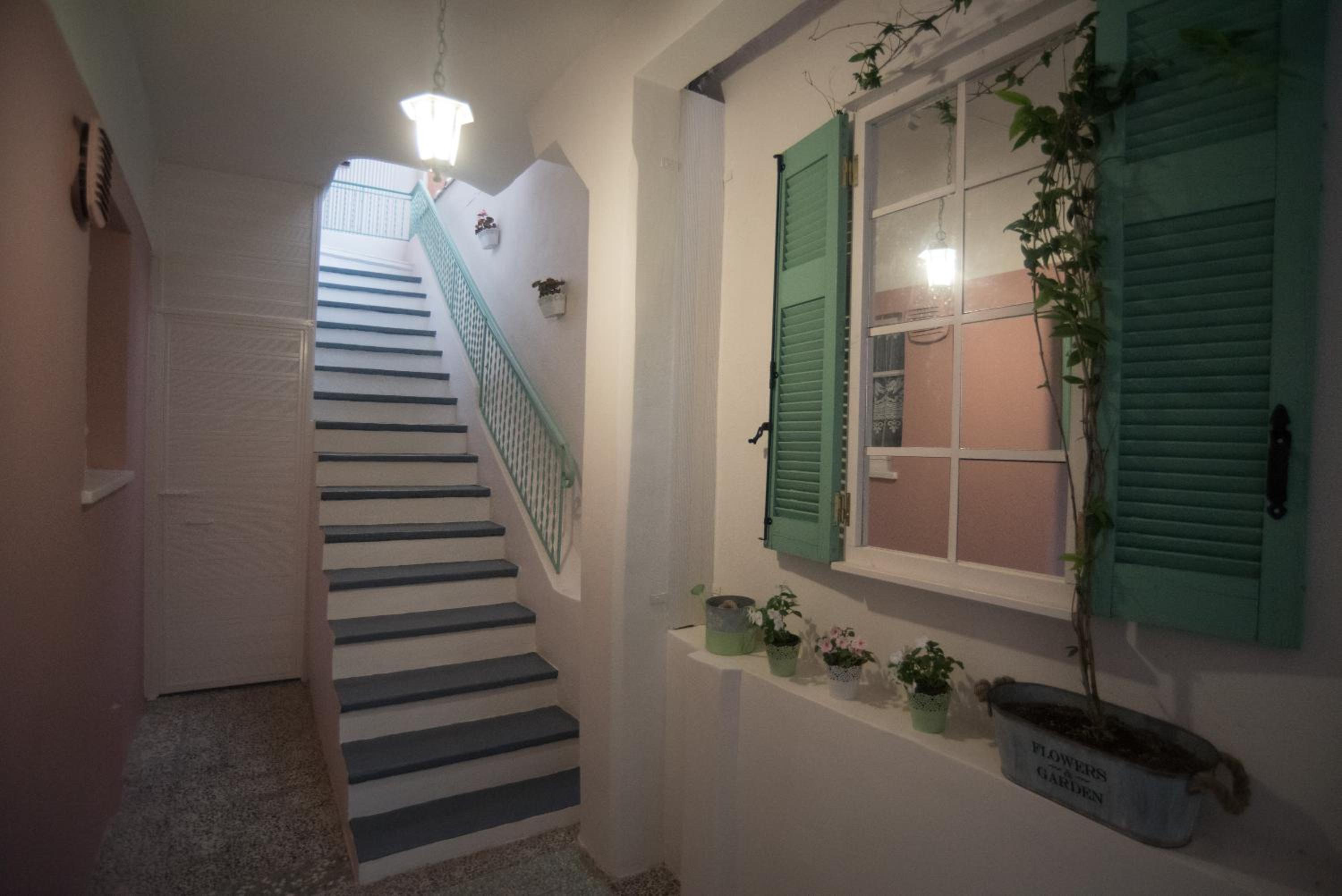 La Casa Rosa view 2