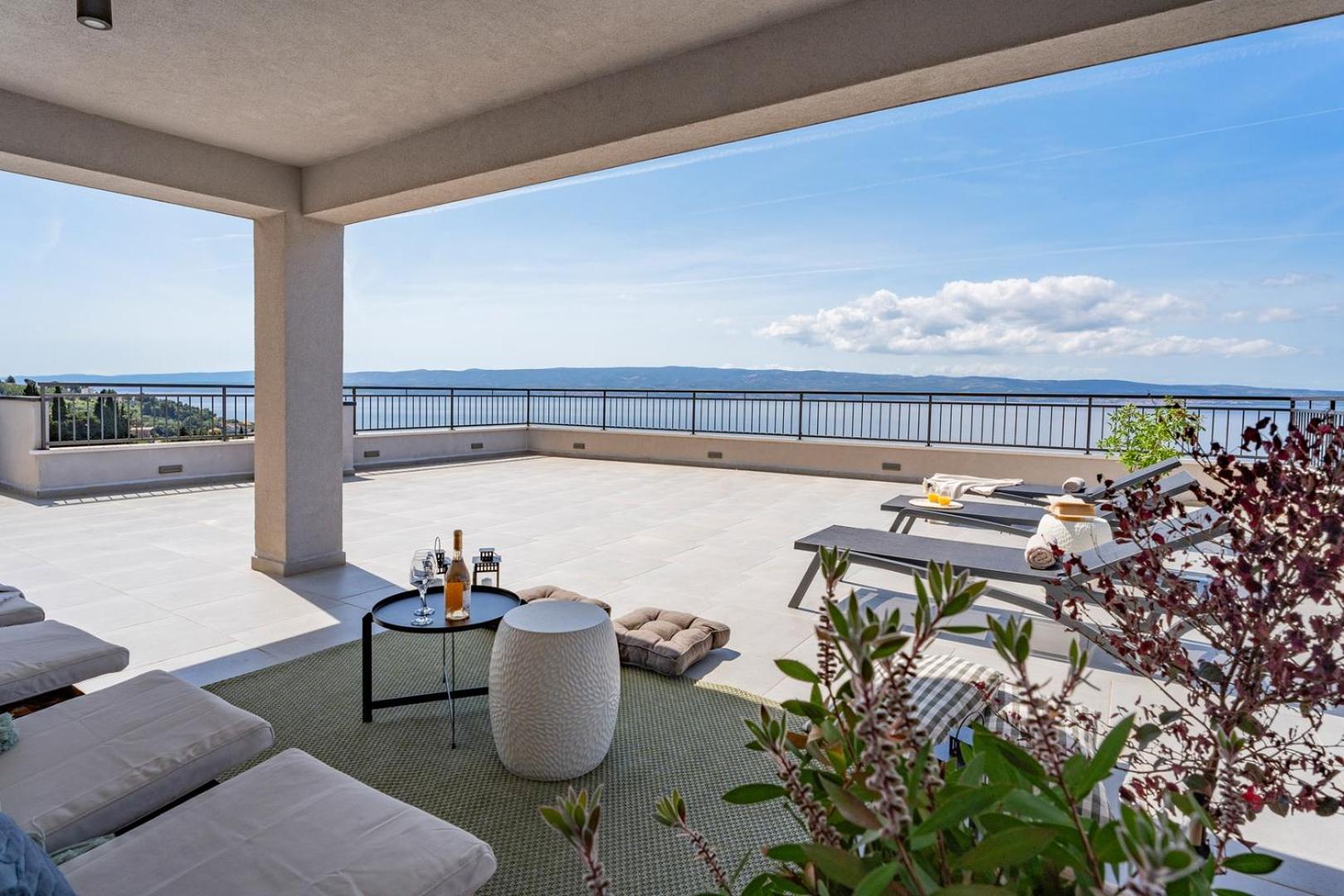 Seaview Villa ELZA with heated pool, summer kitchen, gym, seaviews view 4