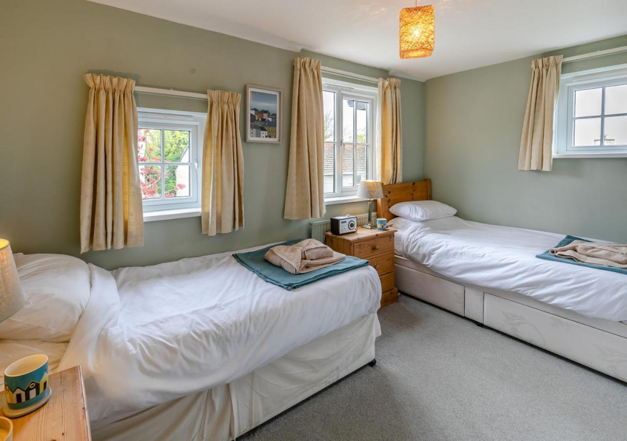 2 Bed in Padstow oc-p00557