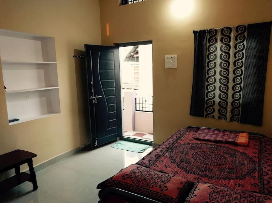 Sarovar Homestay in Anegundi view 2