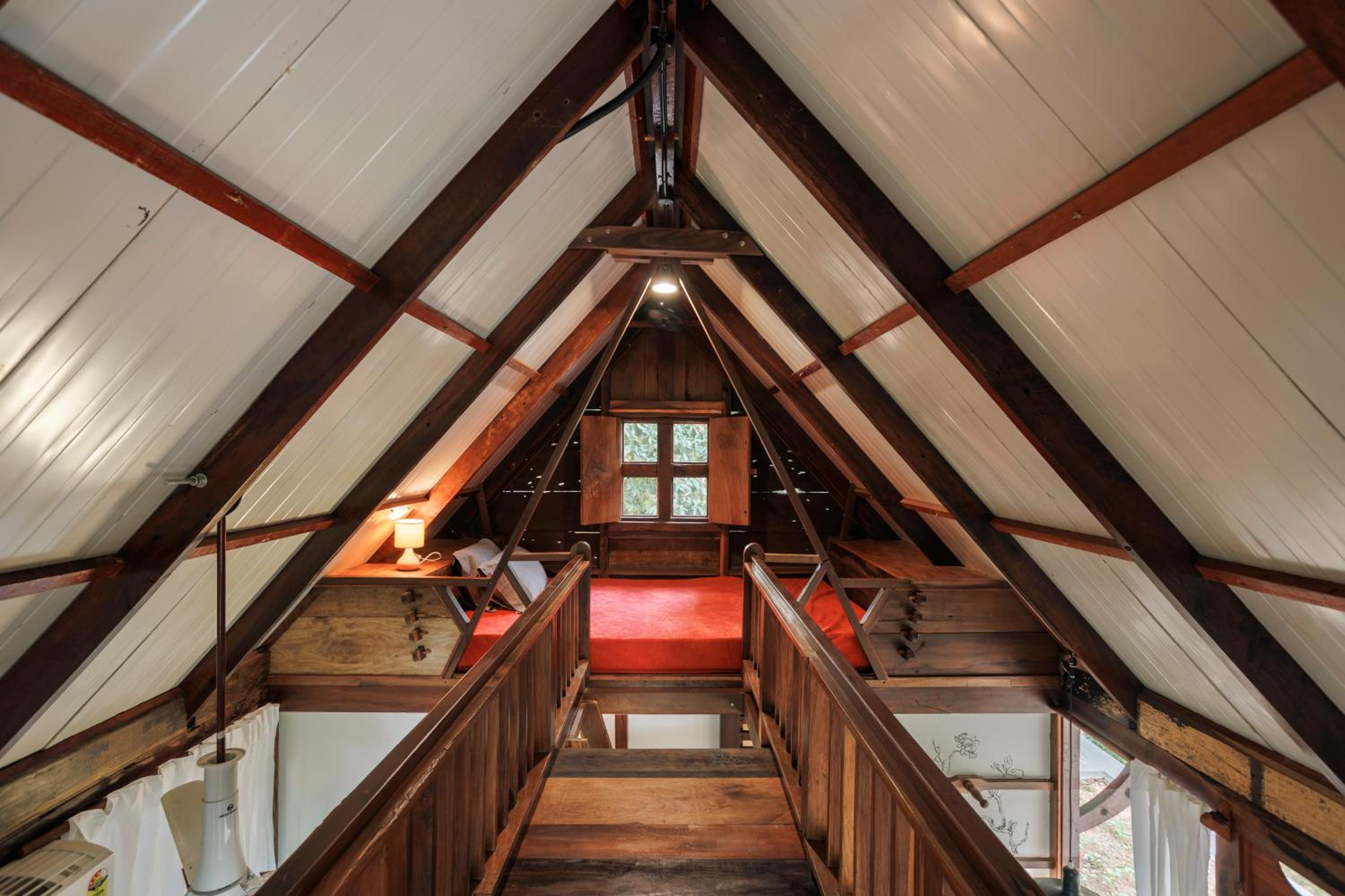 Svarna EcoNest Cottage by EWA Properties