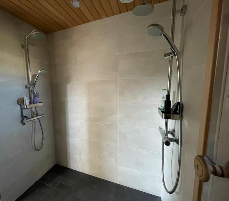 Moderni talo, 4 mh, sauna, piha