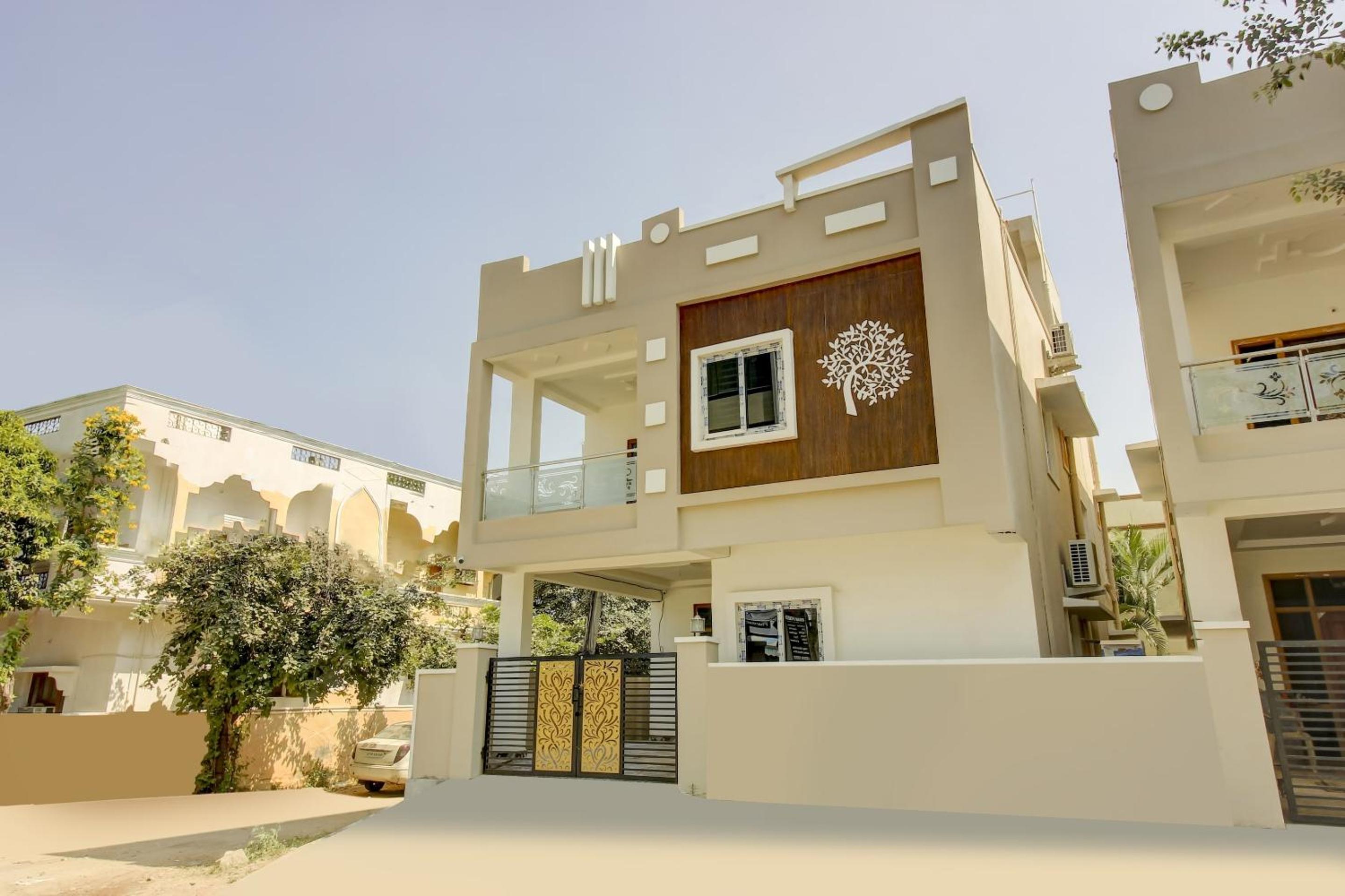 Hotel O R D CONVENTION & LUXURY ROOMS view 2