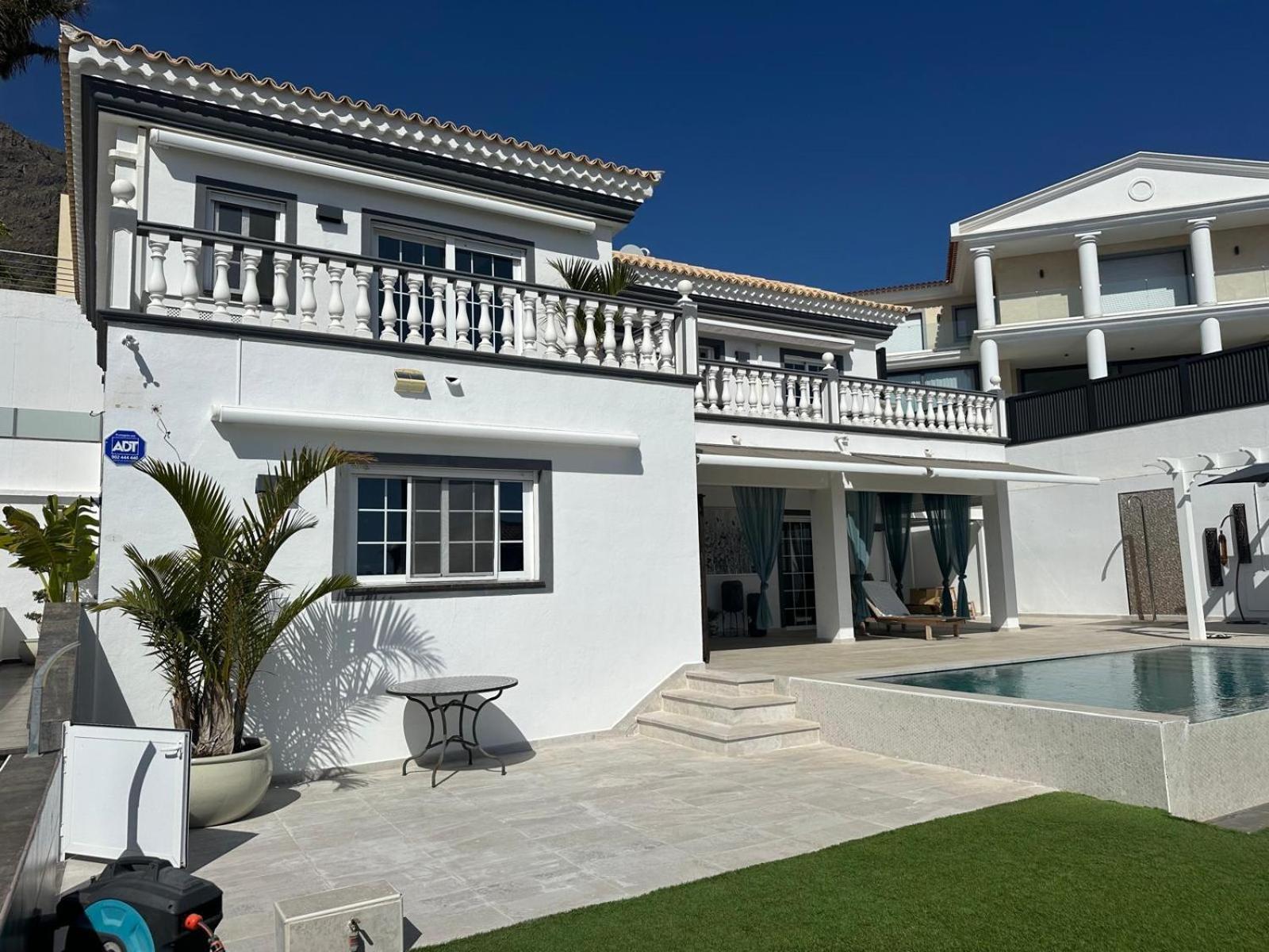 Villa Zion Tenerife with Heated Pool