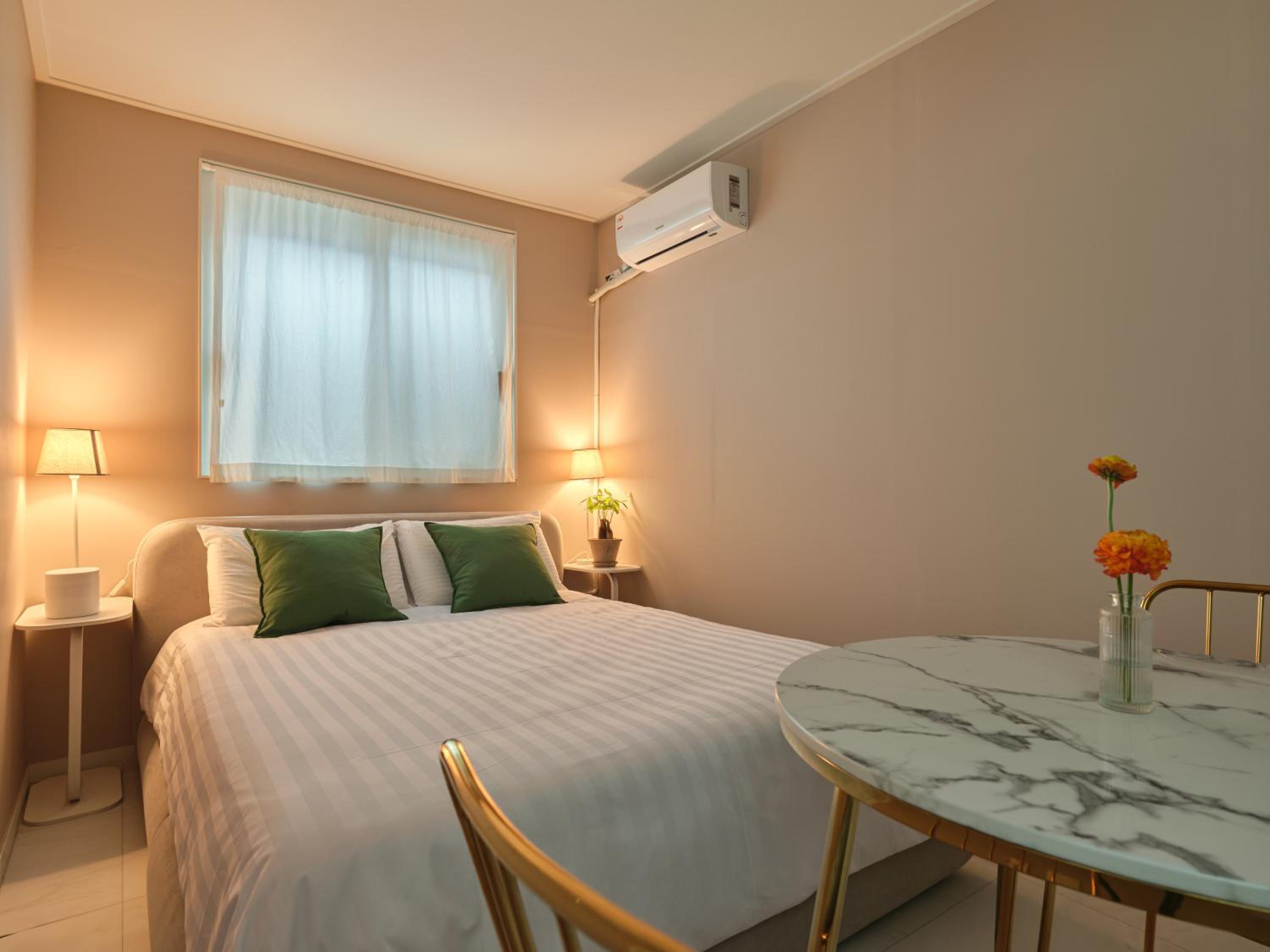 hotel room
