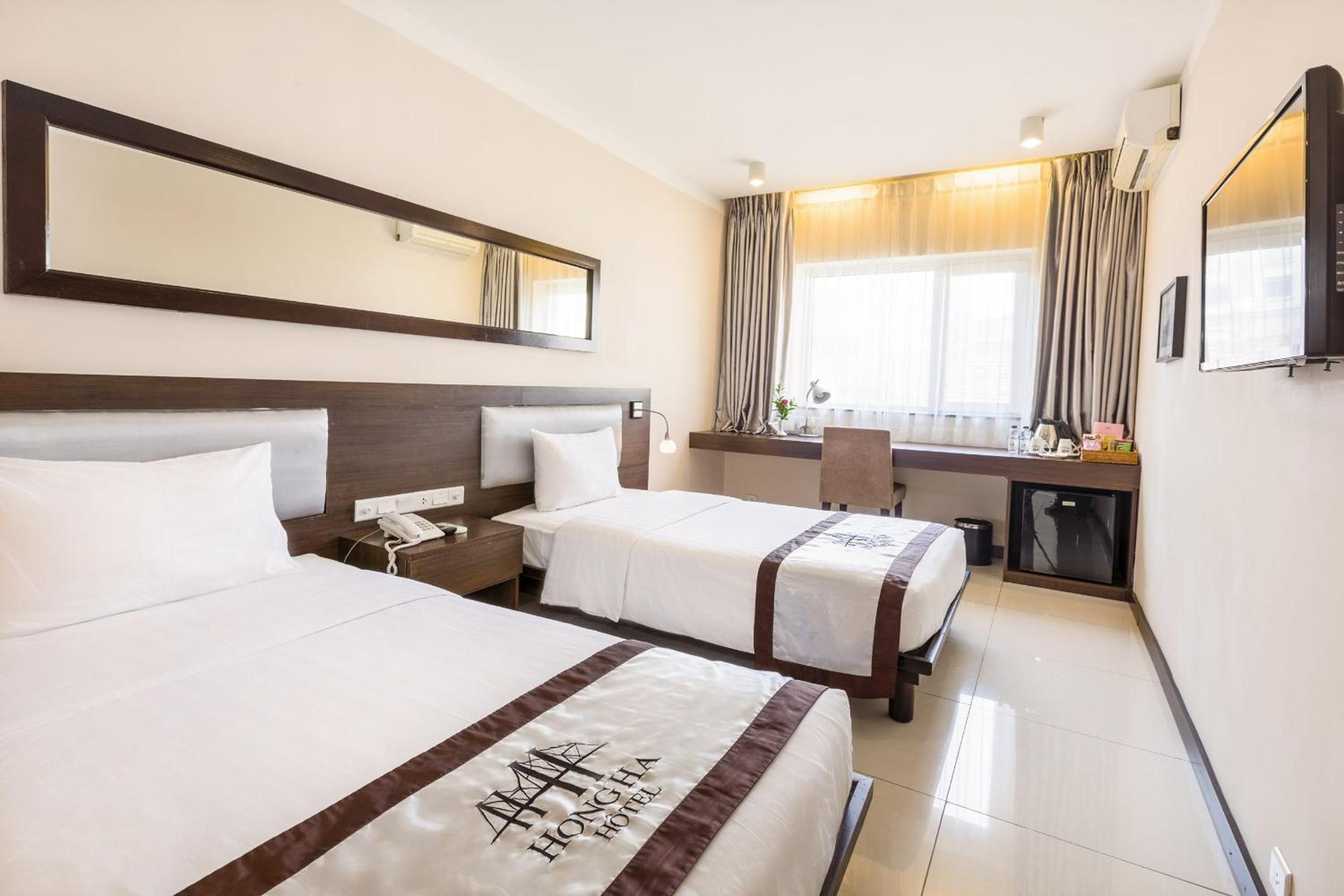 Hồng Hà Hotel HN - by BAY LUXURY
