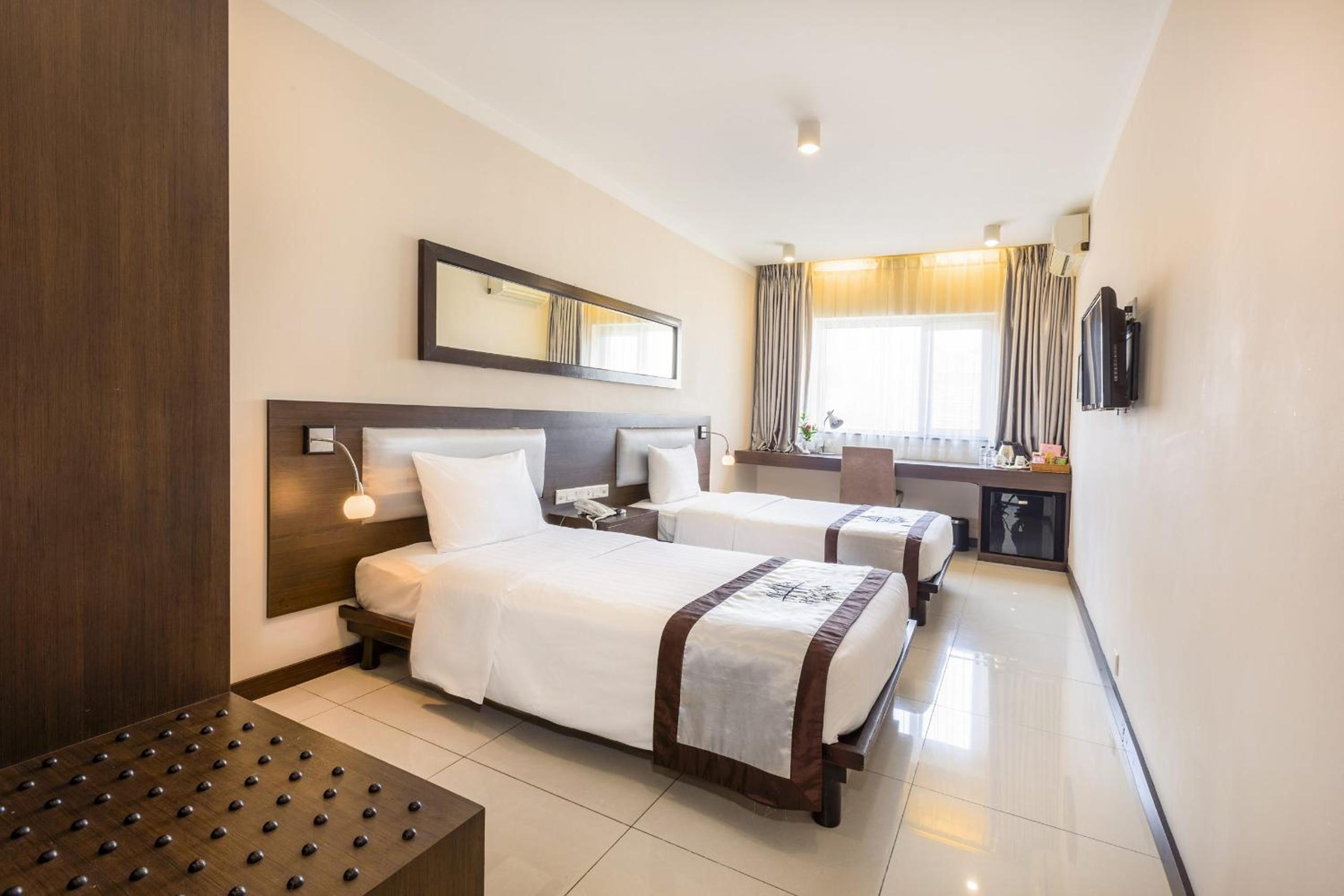 Hồng Hà Hotel HN - by BAY LUXURY