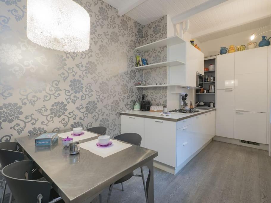 Chinatown Elegant Apartment - Youhosty