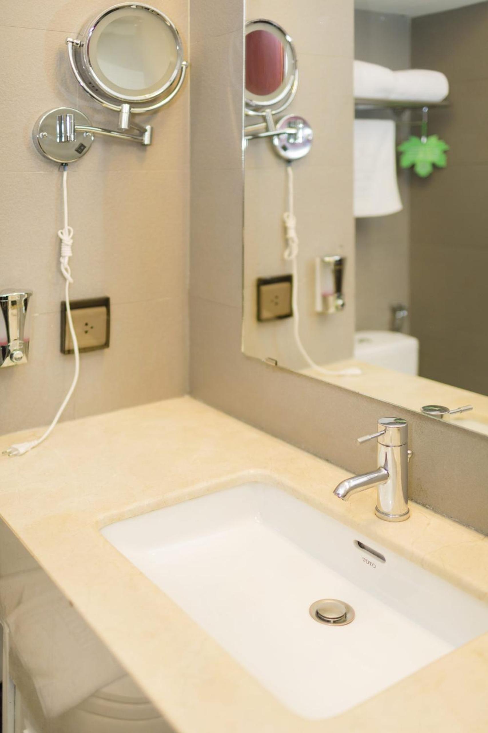 Hồng Hà Hotel HN - by BAY LUXURY