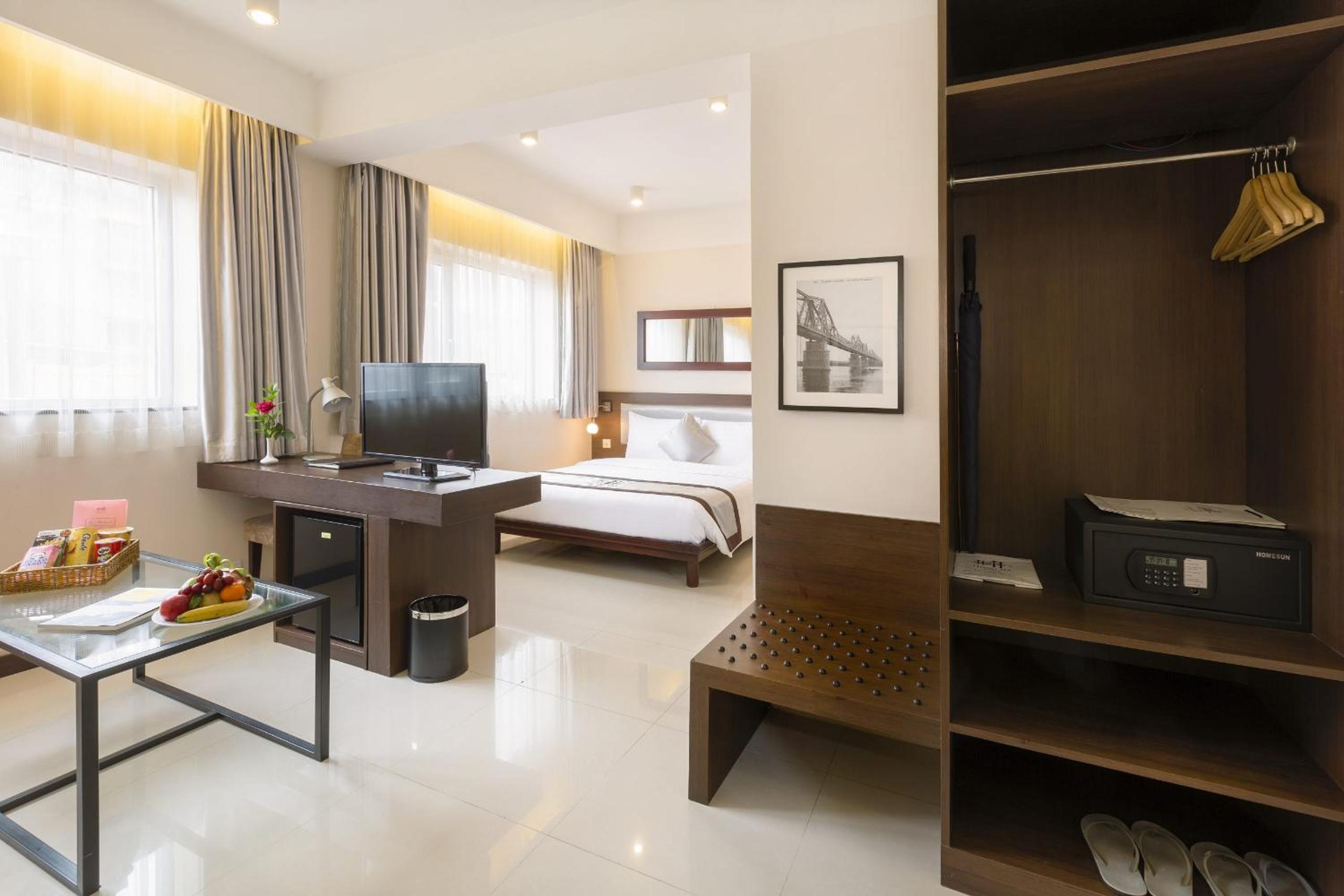 Hồng Hà Hotel HN - by BAY LUXURY