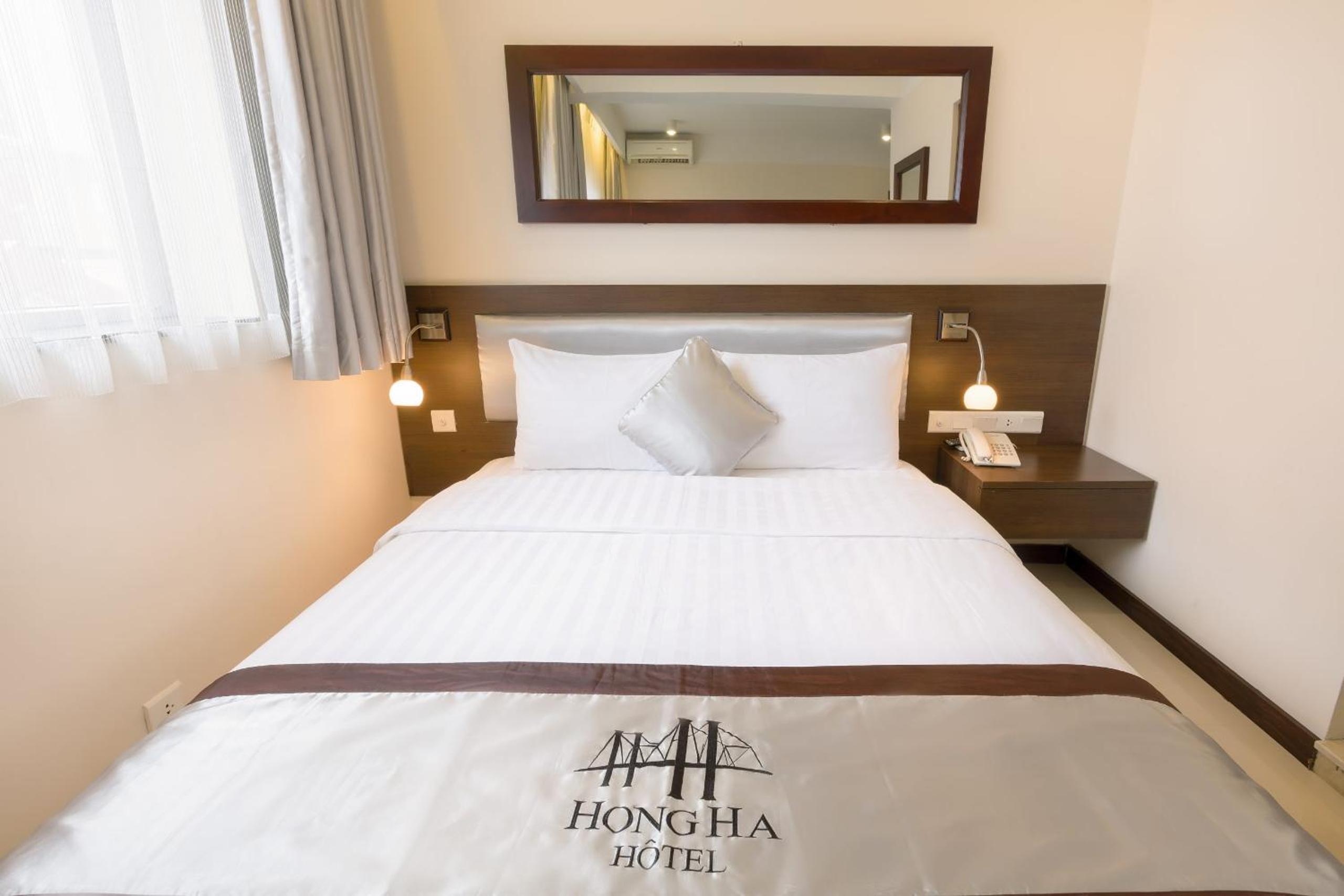 Hồng Hà Hotel HN - by BAY LUXURY