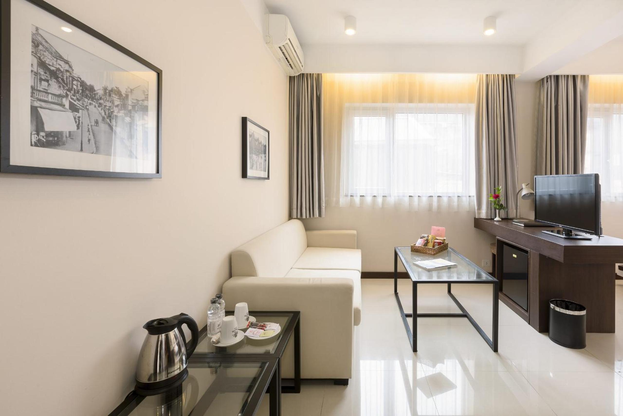 Hồng Hà Hotel HN - by BAY LUXURY