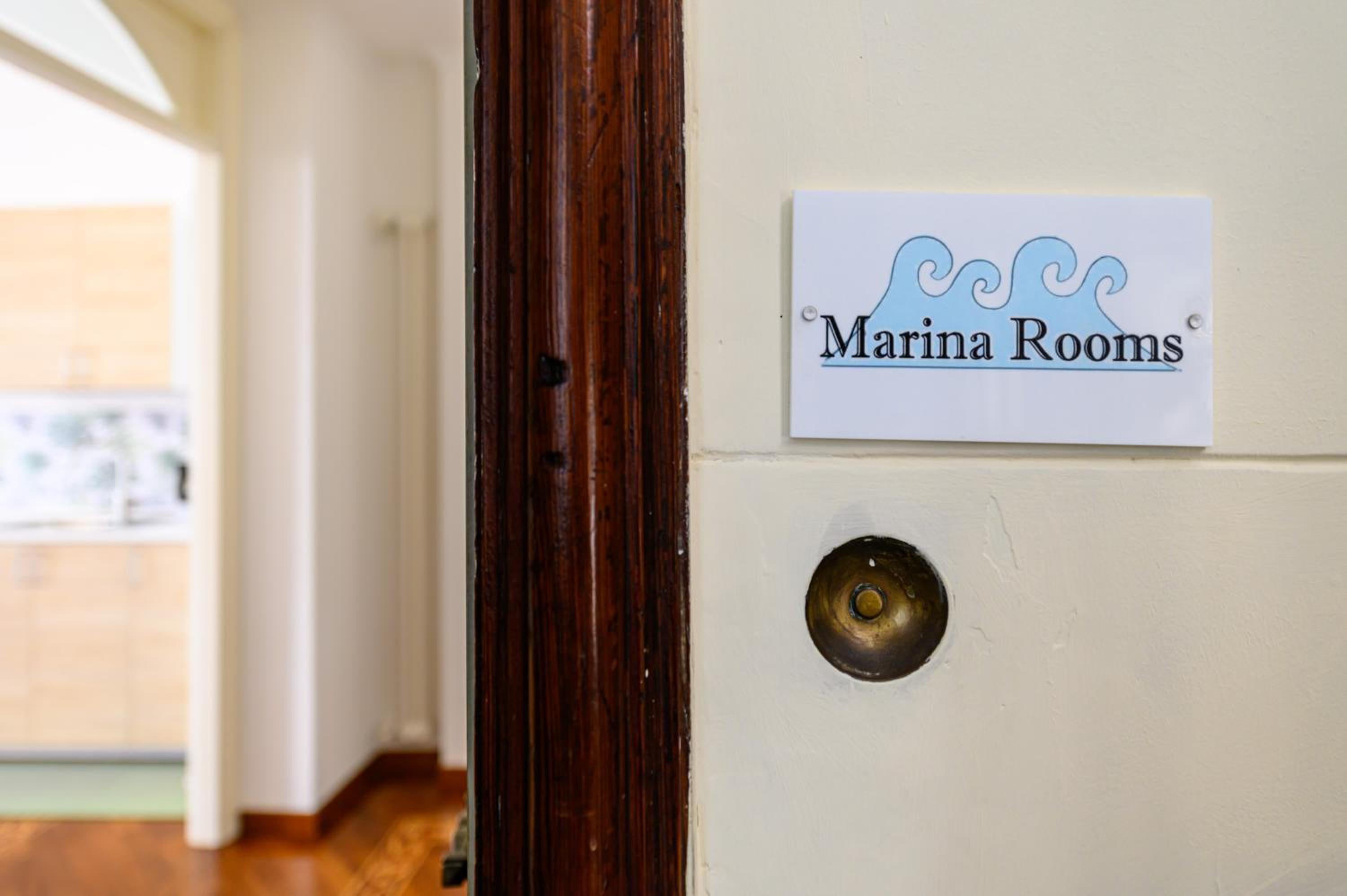 Marina Rooms