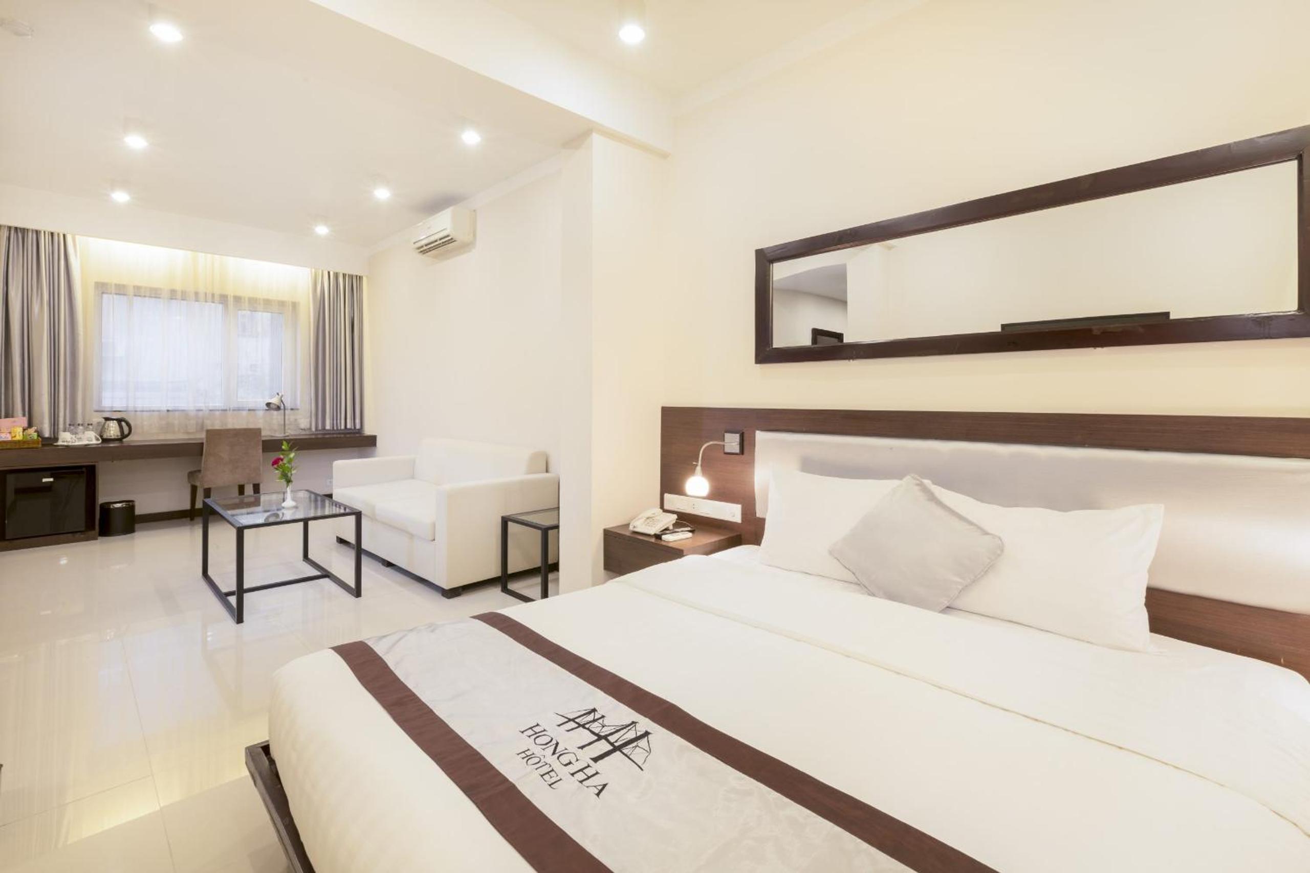 Hồng Hà Hotel HN - by BAY LUXURY