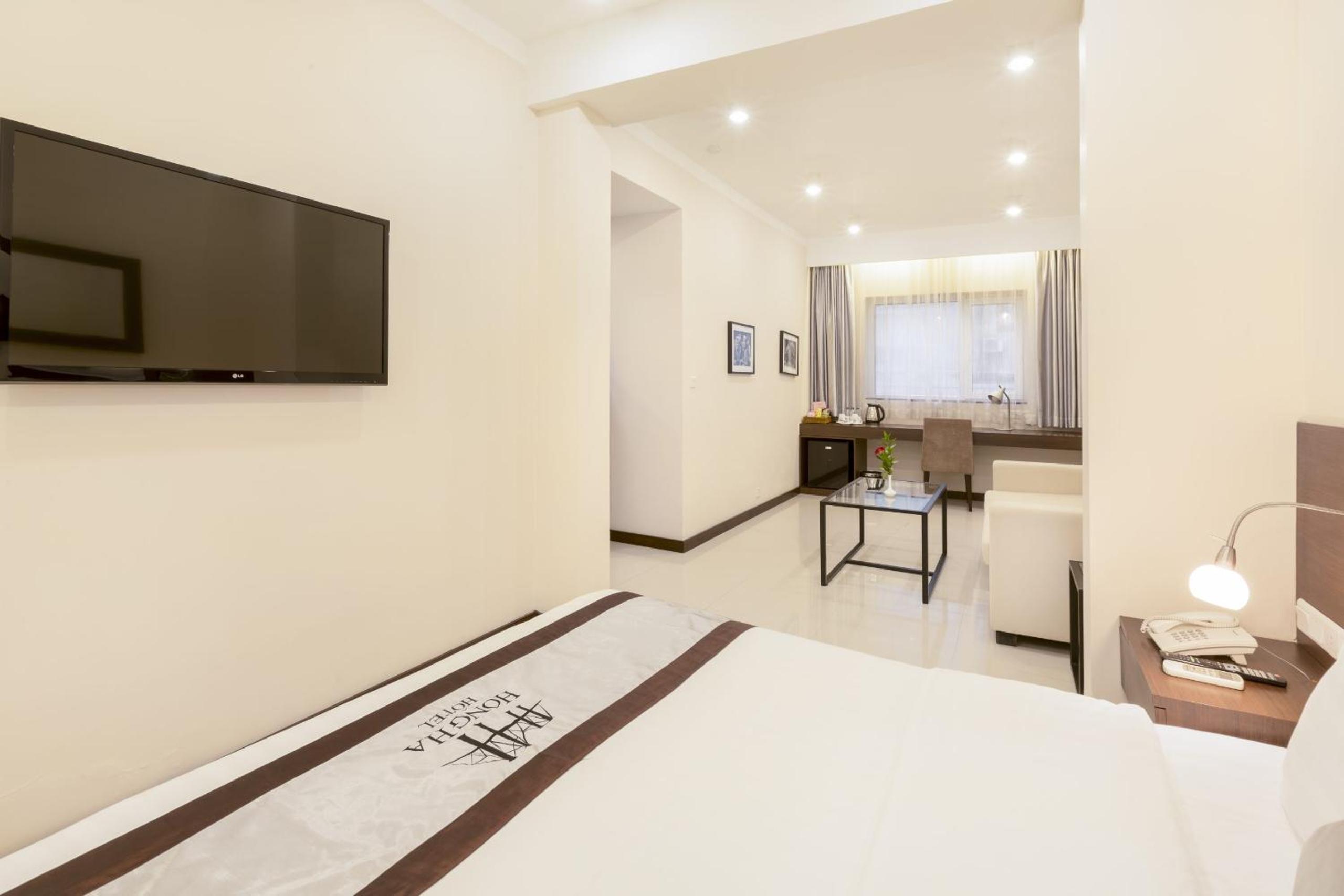 Hồng Hà Hotel HN - by BAY LUXURY