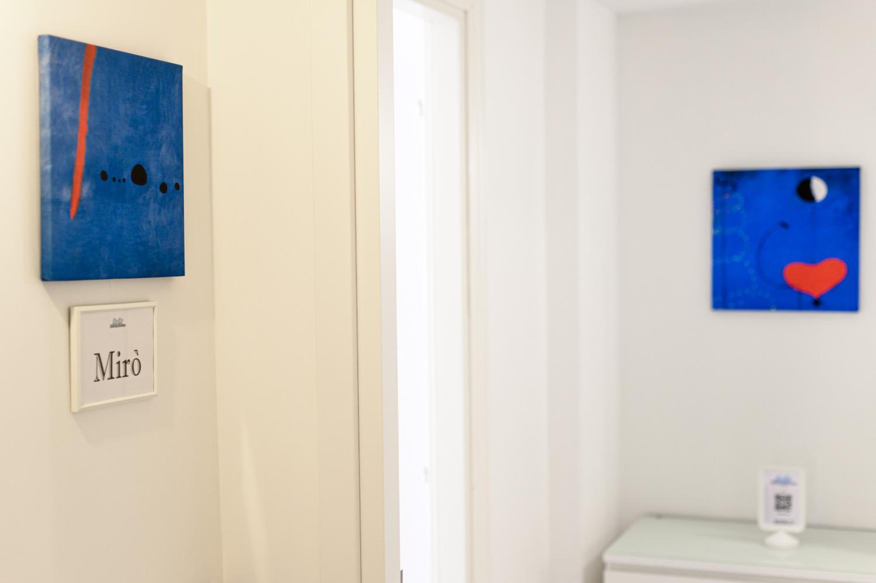 Marina Rooms