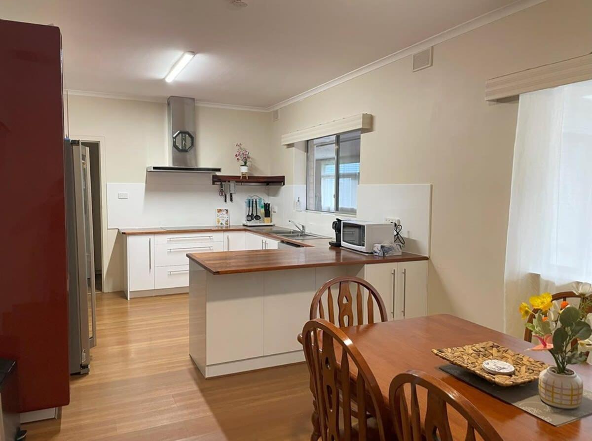 The Hidden Gem Exquisite 3BR Retreat in Berri