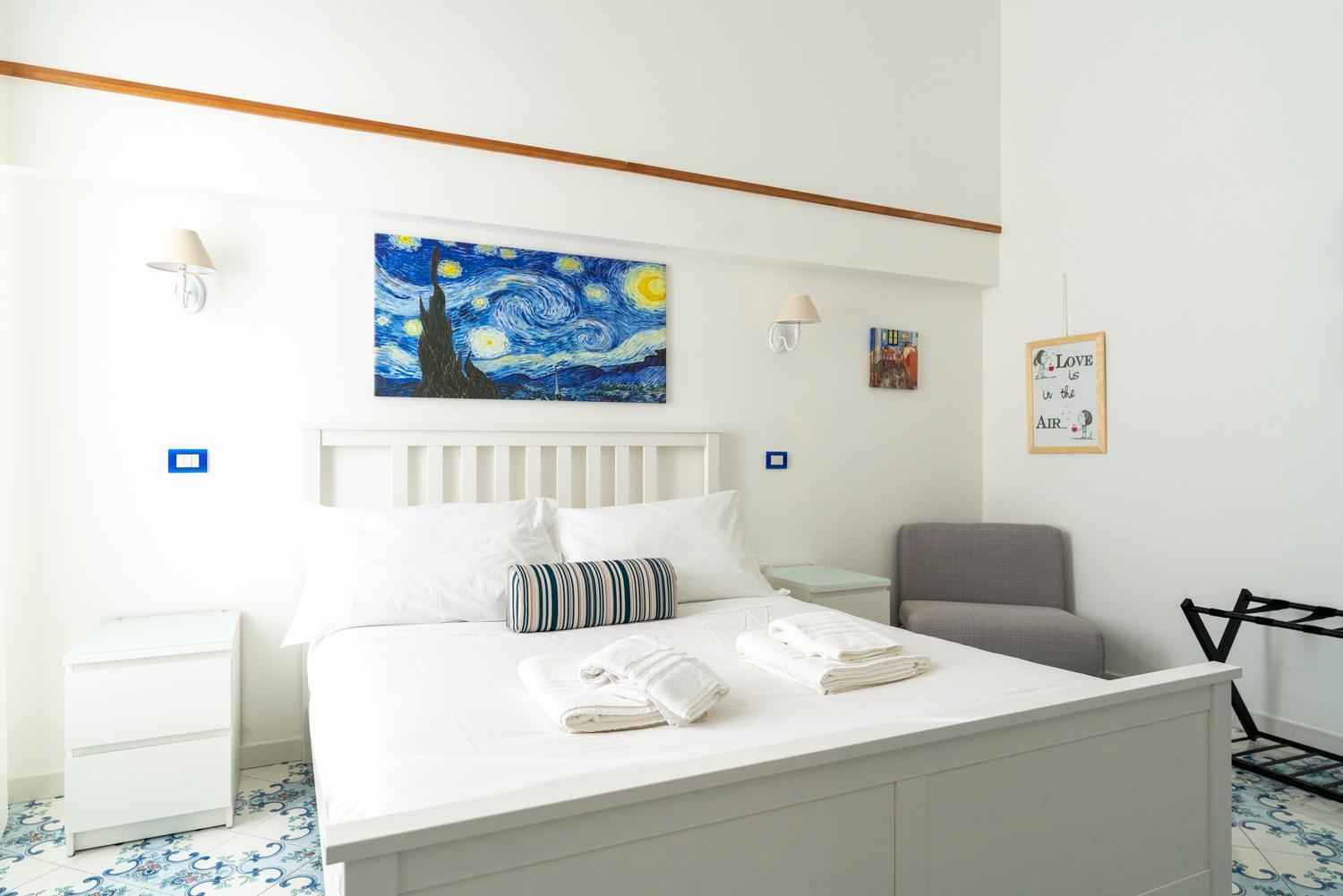 Marina Rooms