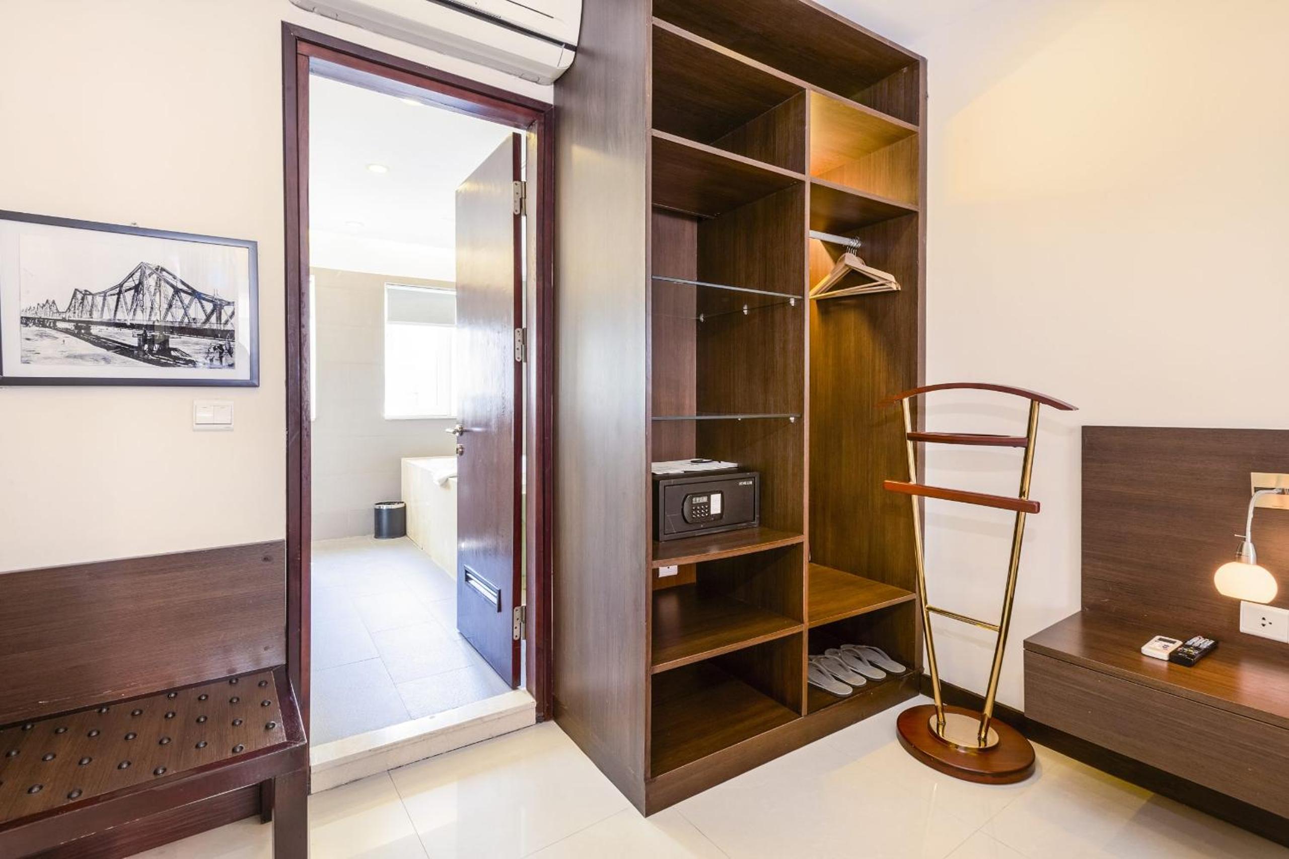Hồng Hà Hotel HN - by BAY LUXURY