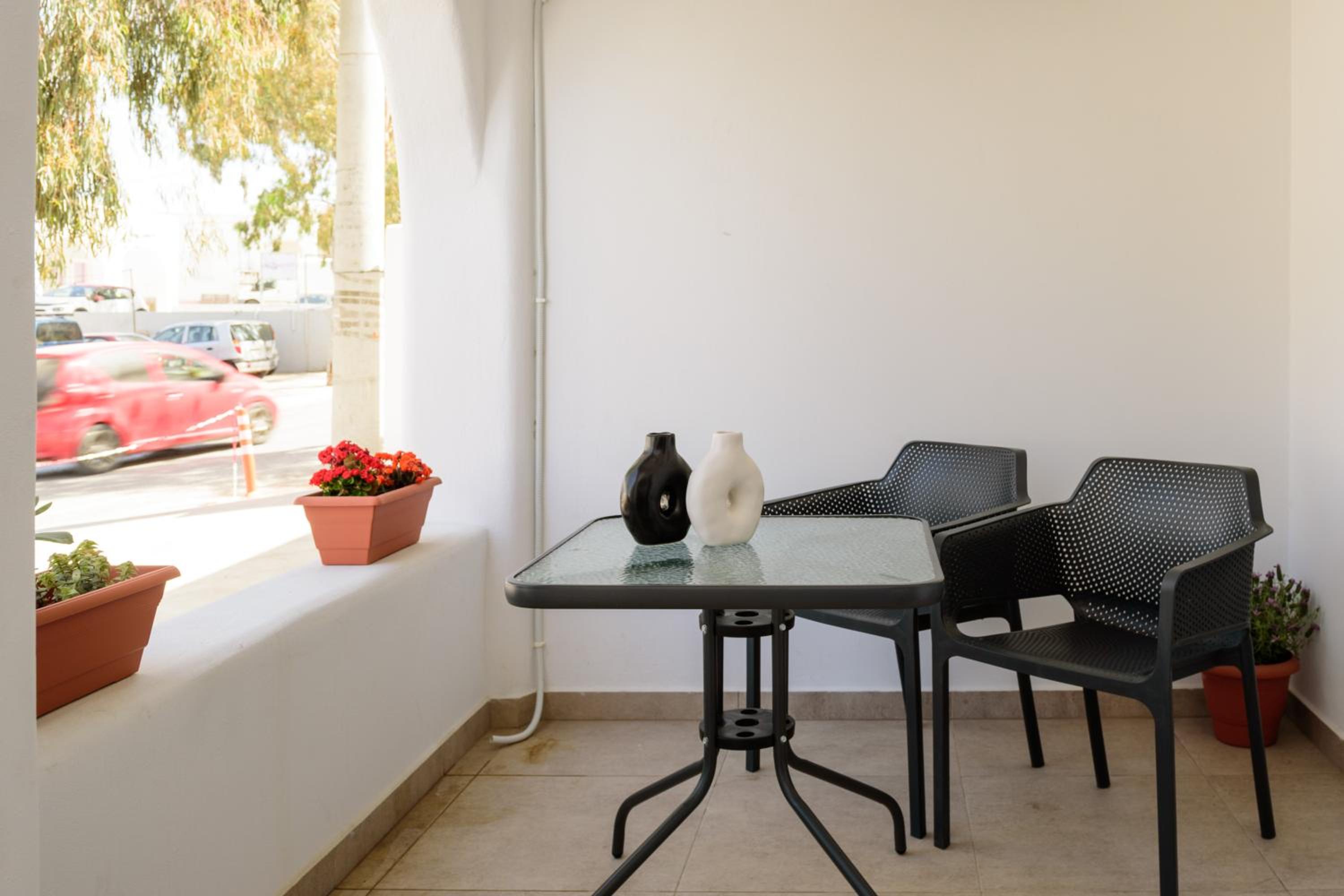 MESSARIA APARTMENt