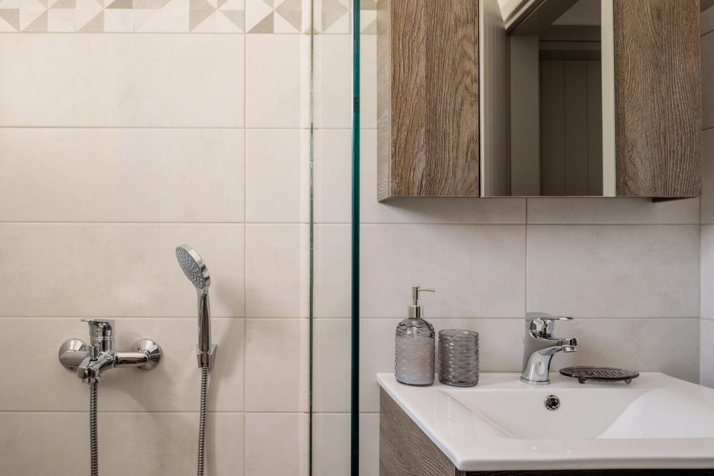 MESSARIA APARTMENt